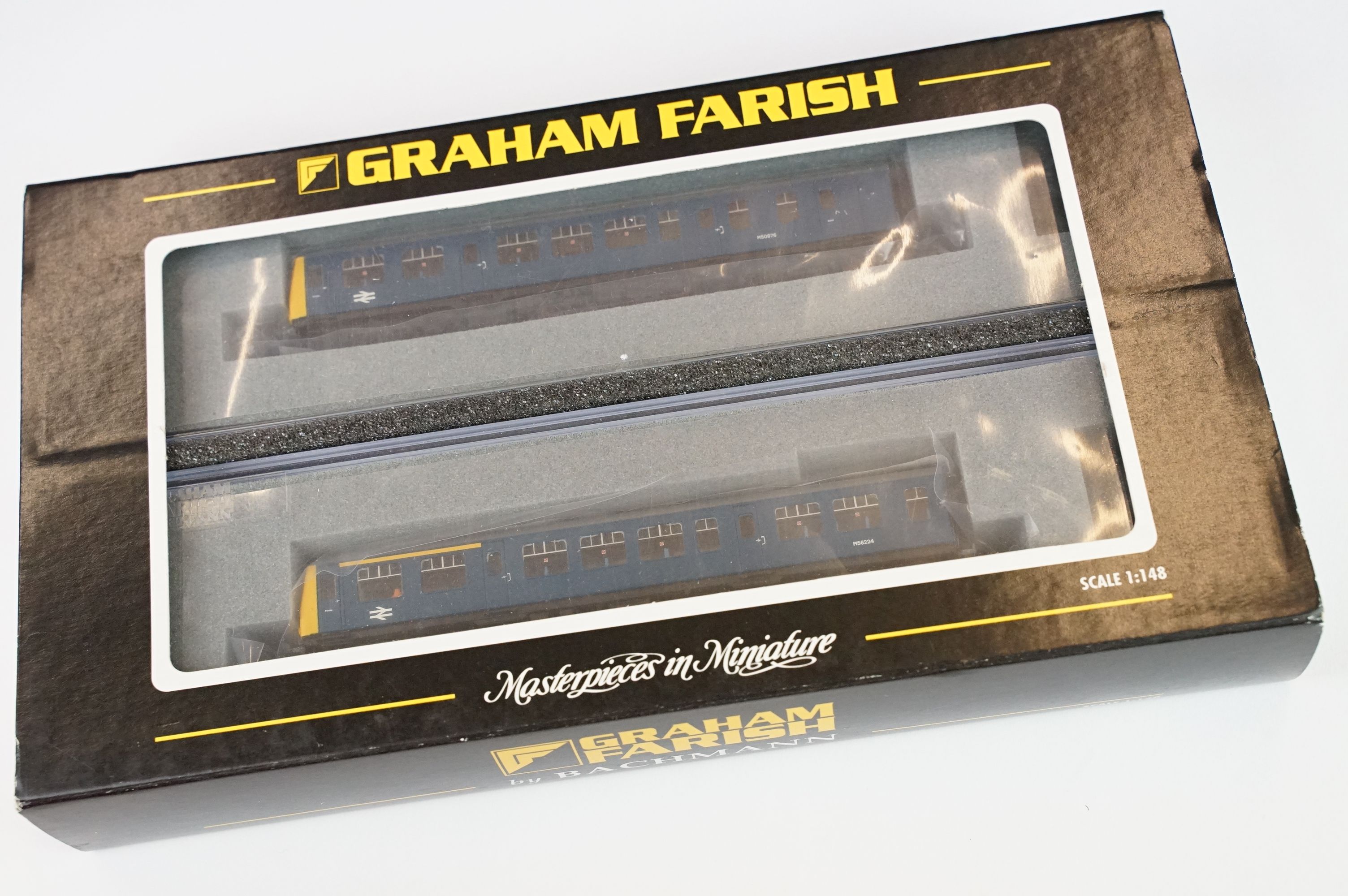 Two cased Graham Farish by Bachmann N gauge DMU sets to include 371-876 Class 108 DMU BR Blue (two - Bild 2 aus 5