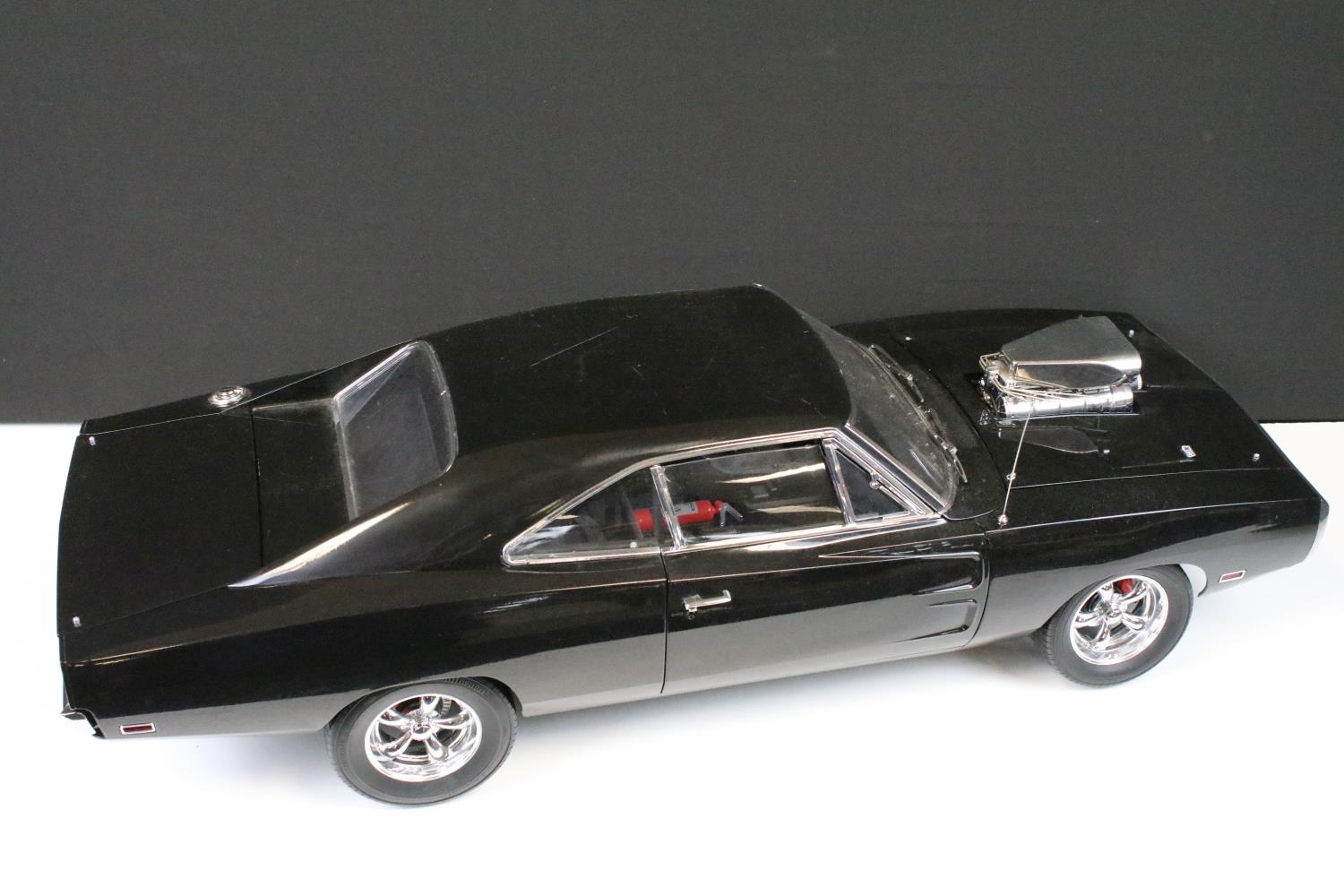 Fanhome Fast & Furious Build Your The Legendary 1/8th scale Dodge Charger R/T, near complete ( - Image 4 of 7