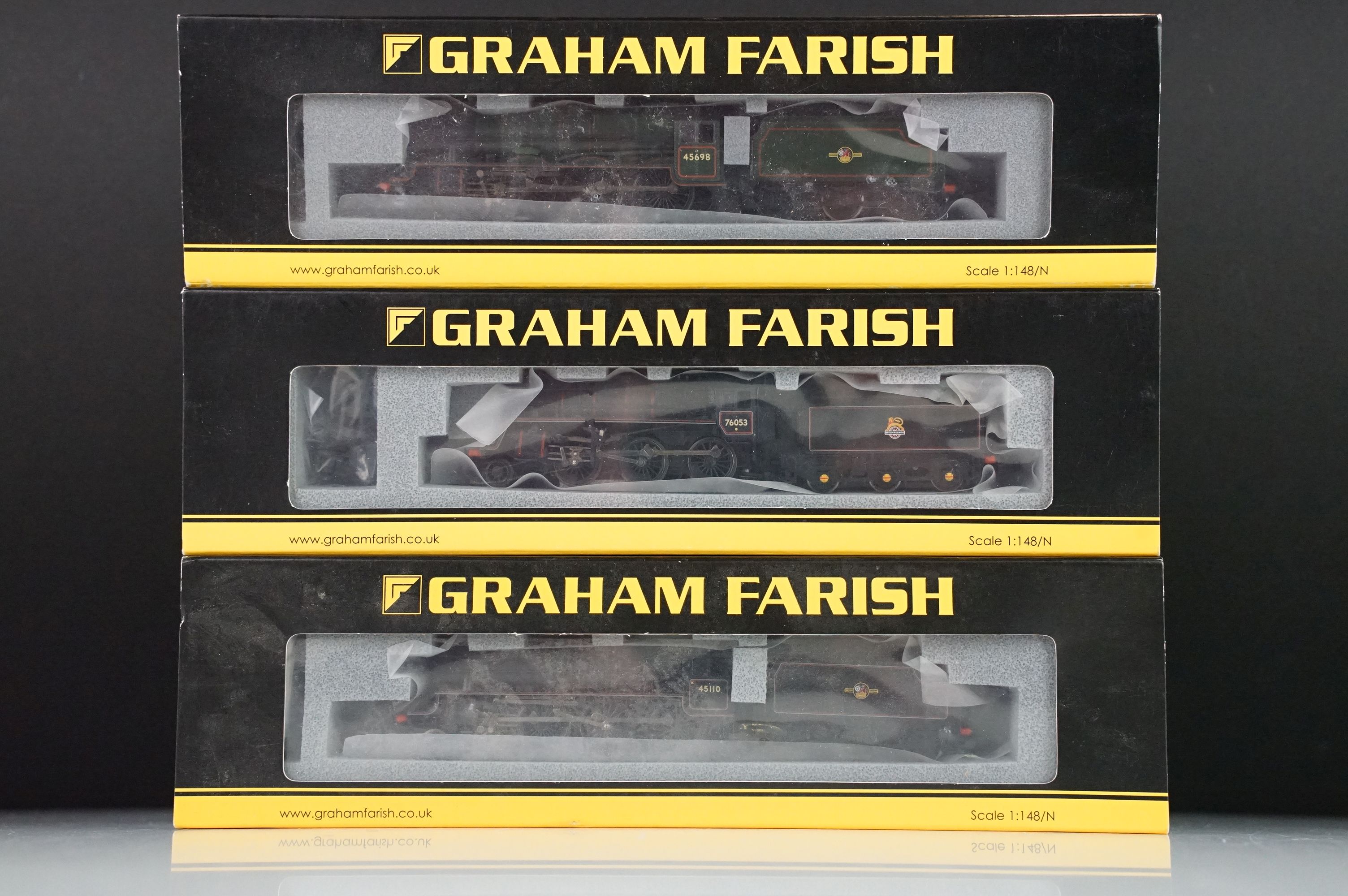 Three cased Graham Farish by Bachmann N gauge locomotives to include 372-137 Black 5 45110 BR