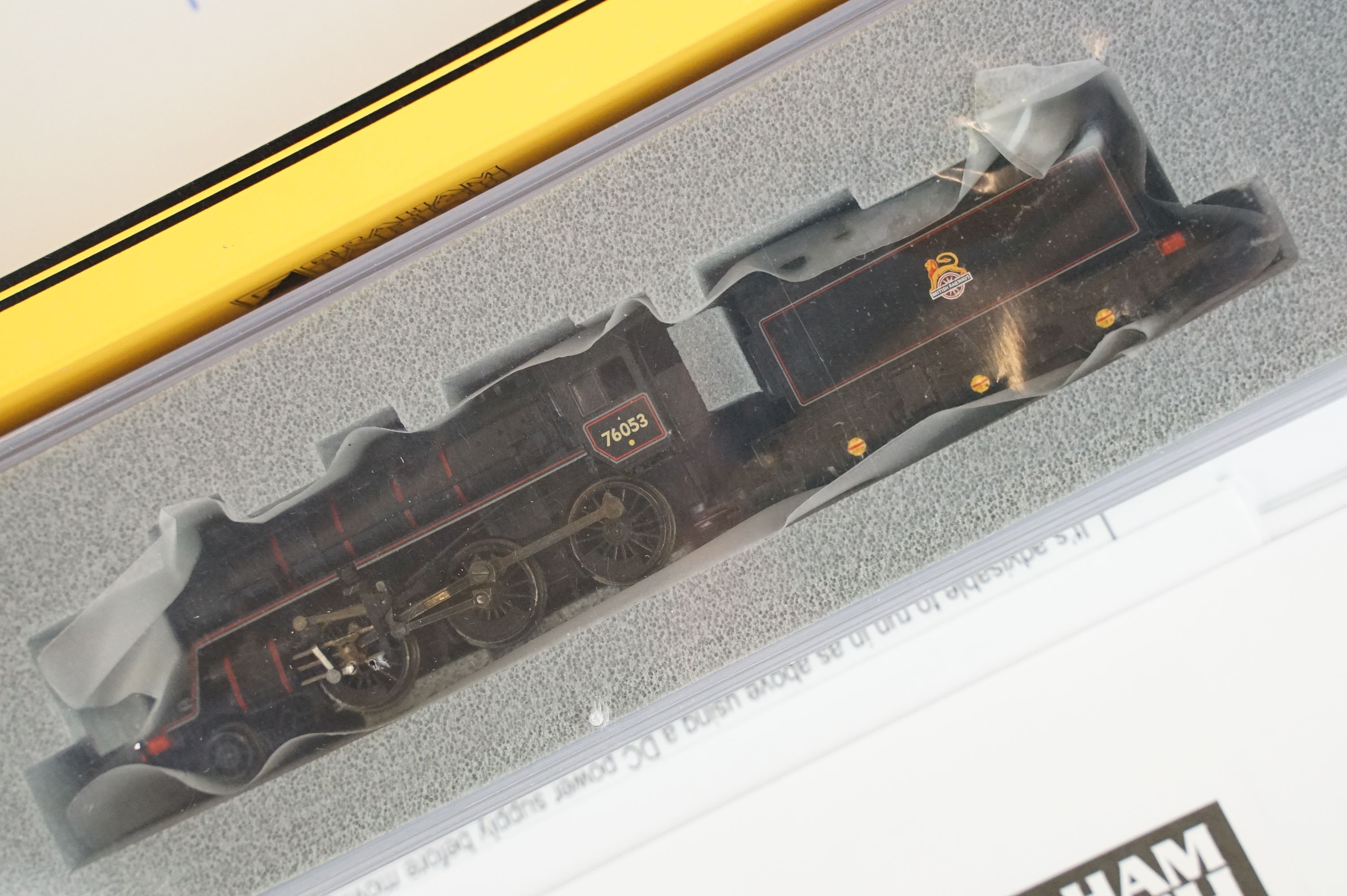 Three cased Graham Farish by Bachmann N gauge locomotives to include 372-650 Standard Class 4MT 2- - Image 7 of 8