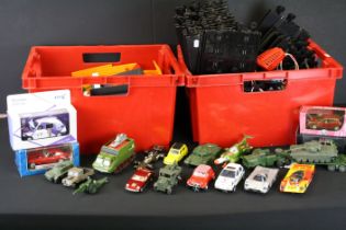 Quantity of Scalextric to include 4 x slot cars (Mercedes, Porsche, Ford & Mini Cooper), Trackside