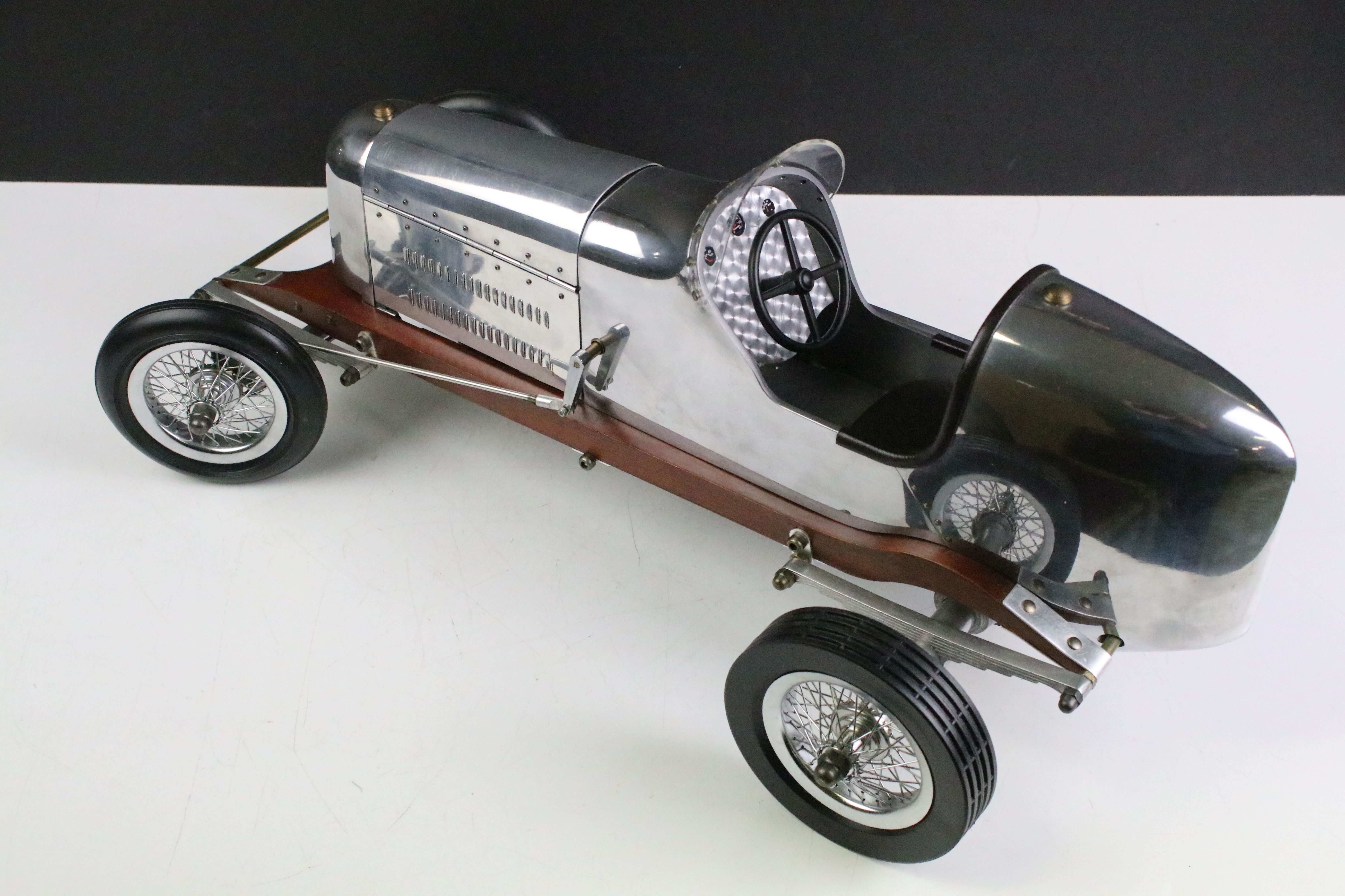 Mid to late 20th C scratch built metal and wooden model racing car, the body in aluminum with - Image 3 of 6