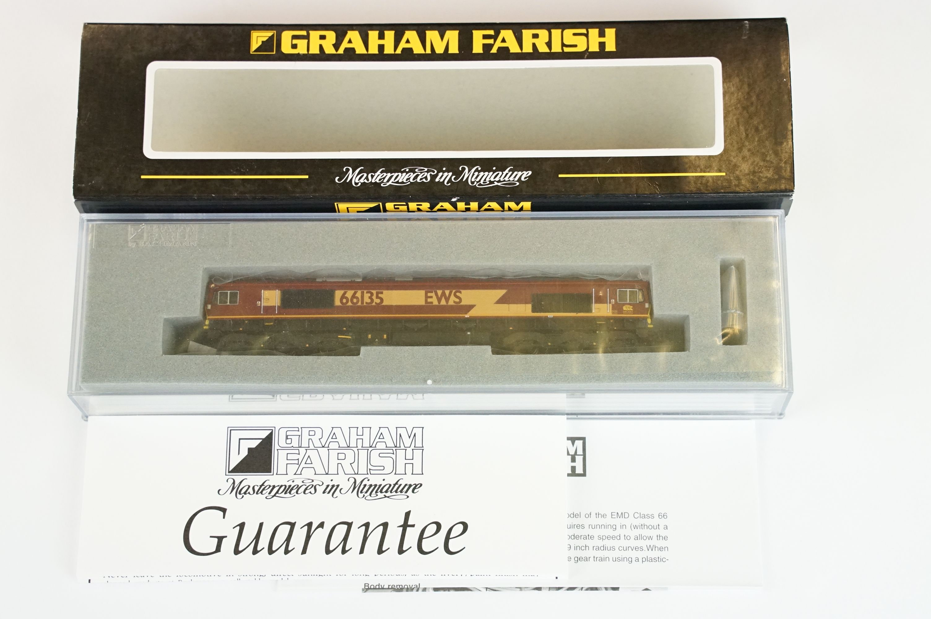 Three cased Graham Farish by Bachmann N gauge locomotives to include 371-601 Class 42 Diesel D822 - Bild 6 aus 8