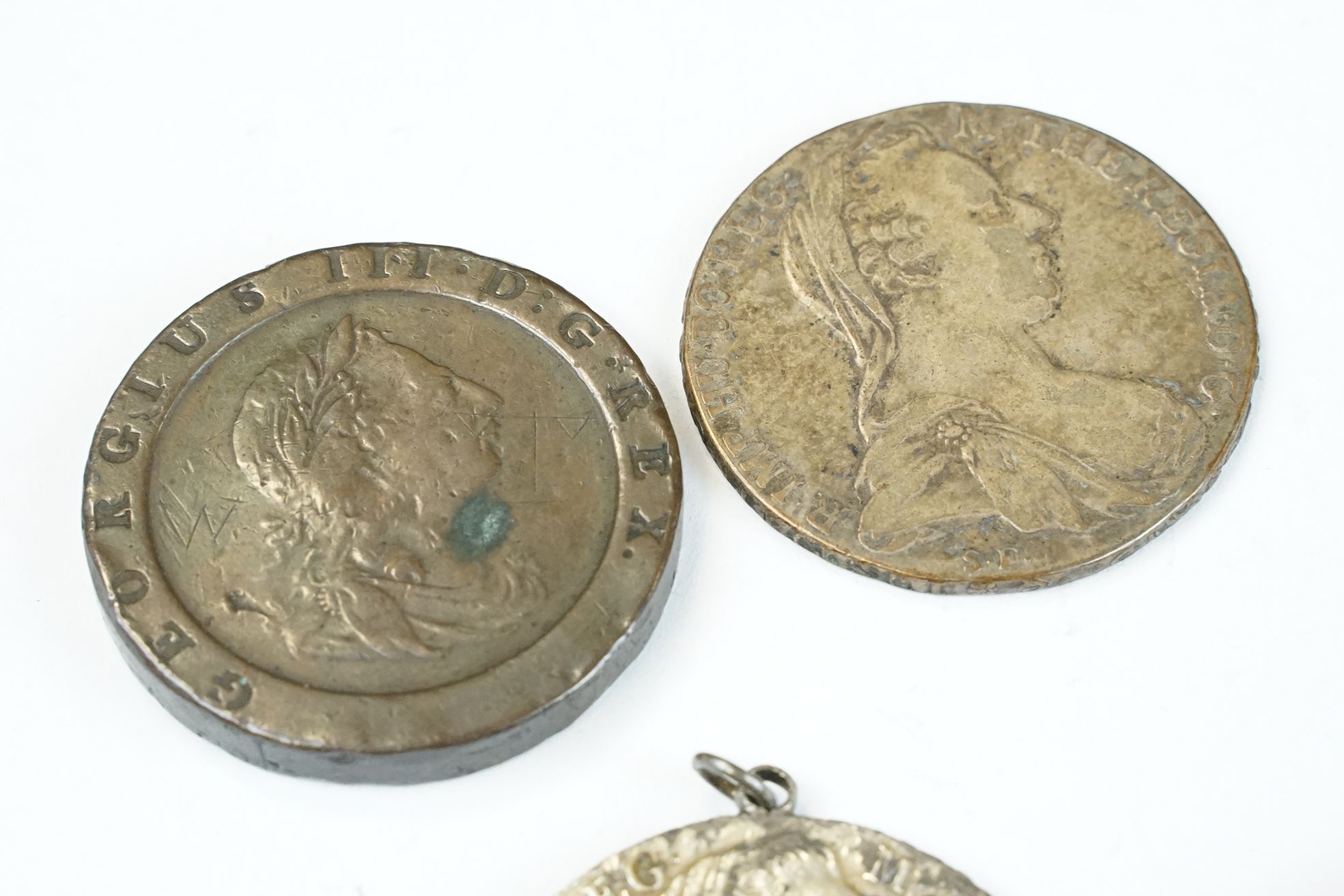 A small collection of four coins to include three 1780 silver Thalers and a British King George - Image 4 of 6