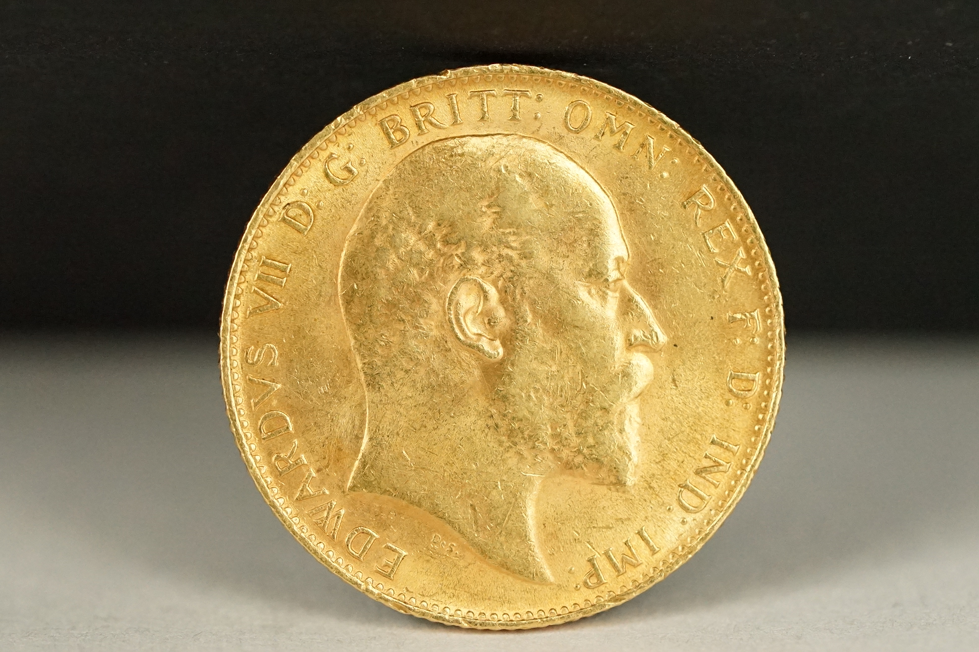 A British King Edward VII 1910 gold full sovereign coin. - Image 2 of 3