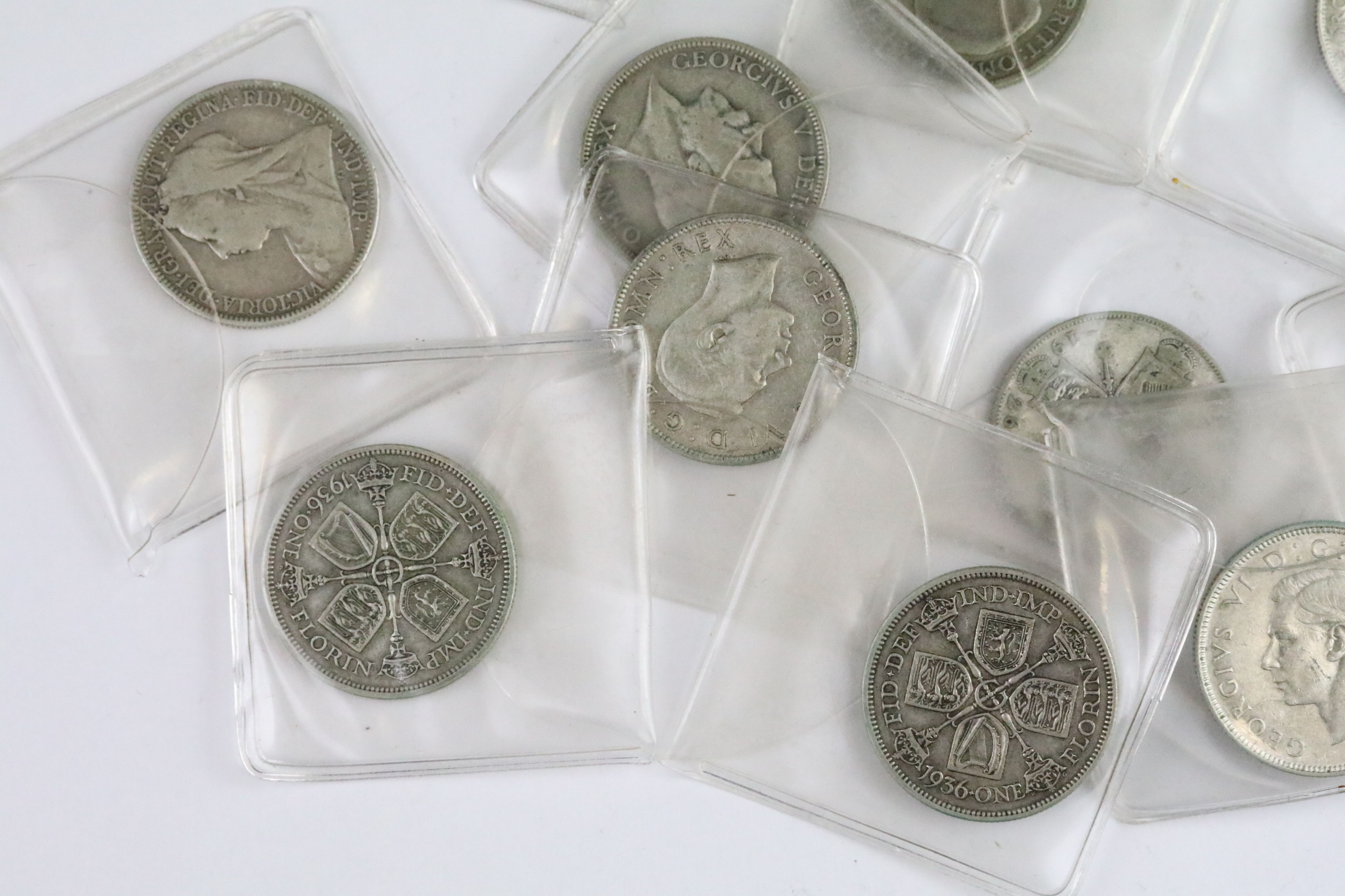 A collection of approx forty British pre decimal pre 1920 and pre 1947 silver florins to include - Image 4 of 8