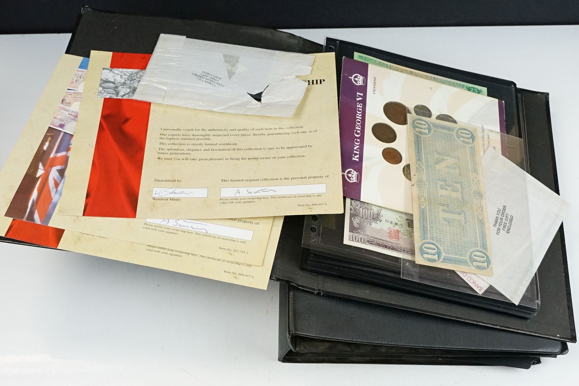 A large collection of British and World banknotes contained within three folders to include - Bild 29 aus 30