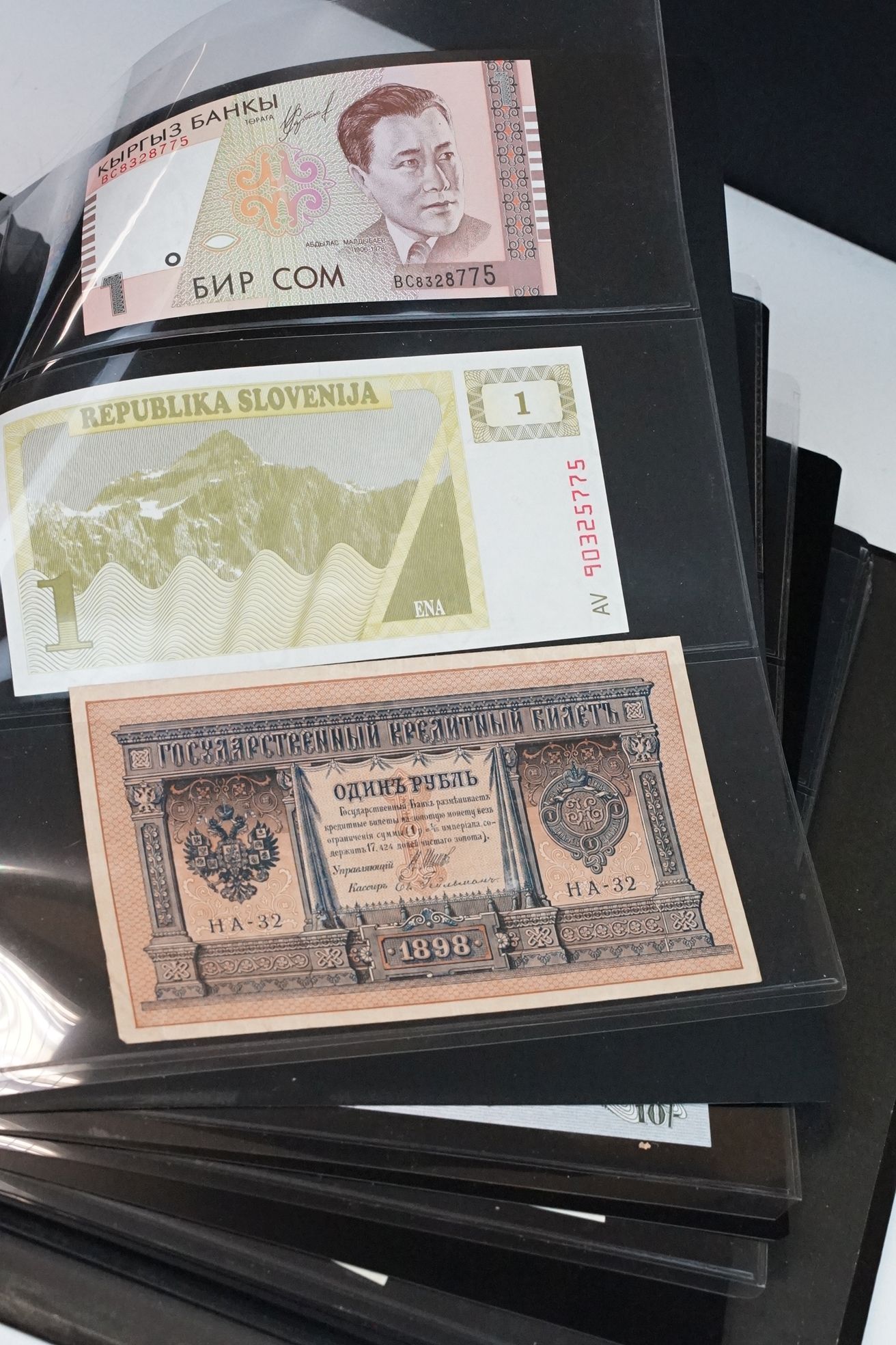 A large collection of British and World banknotes contained within three folders to include - Image 28 of 30