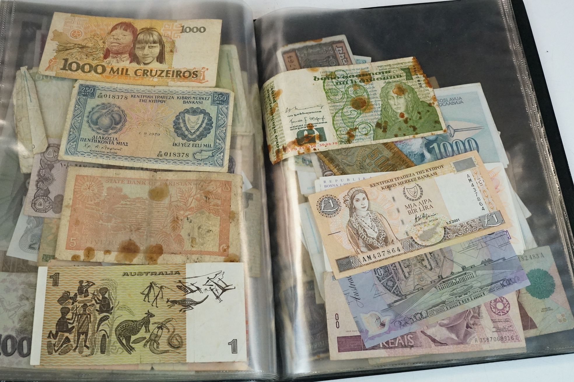 A collection of British and World banknotes contained within a folder to include China, Germany, - Image 15 of 19