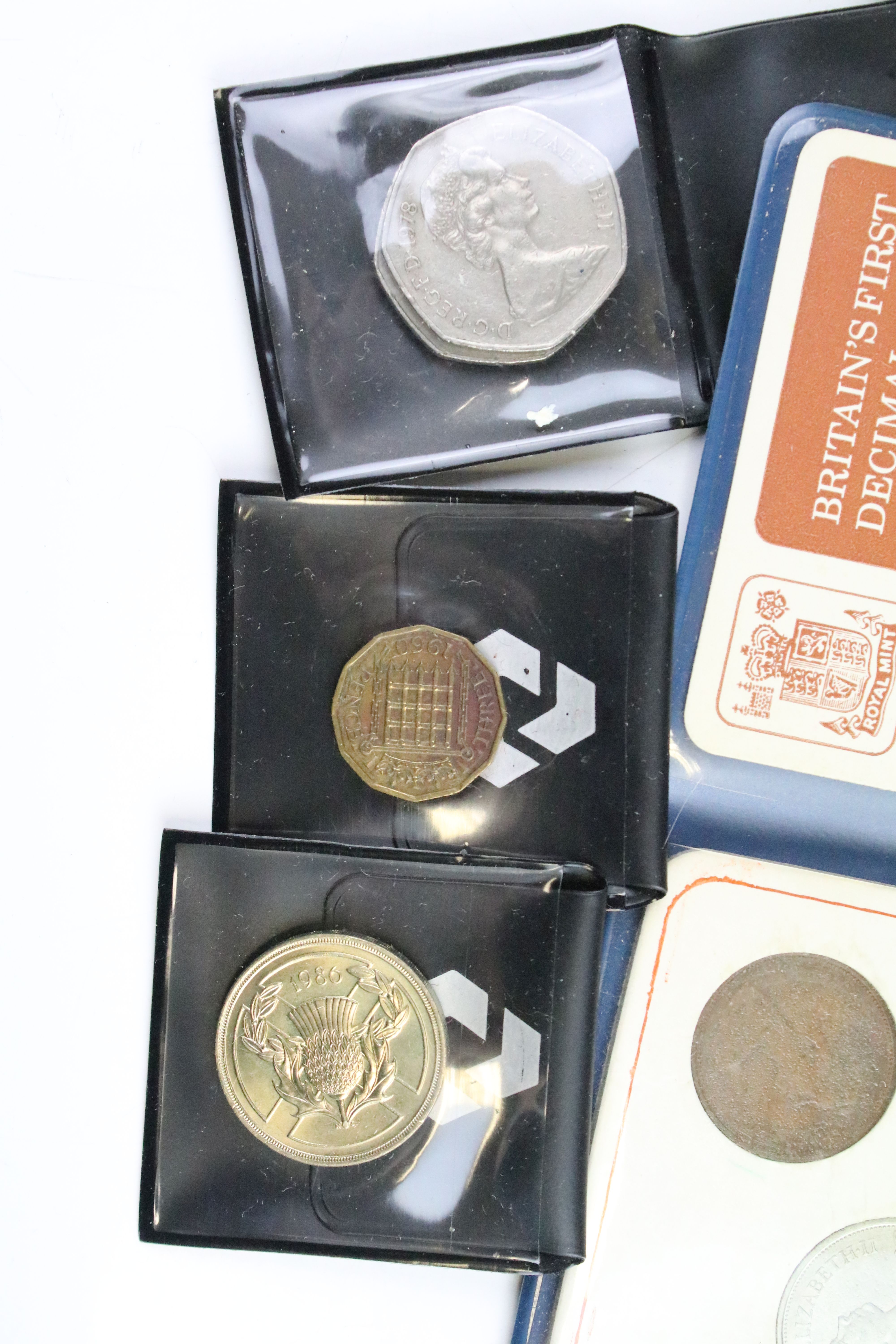 A collection of British commemorative crown coins together with a collection of British pre - Image 3 of 11