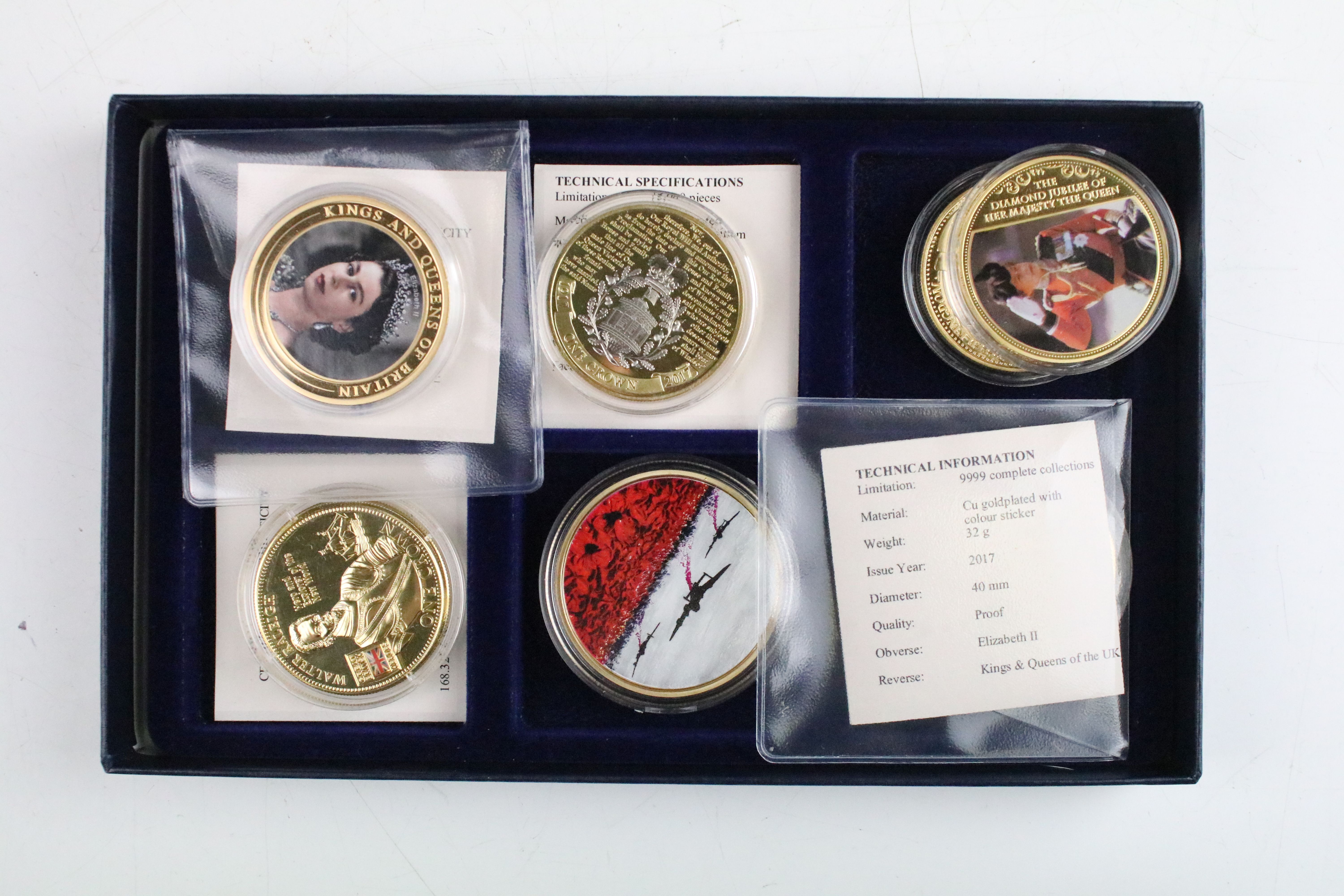 A collection of mixed coins to include uncirculated coin sets, proof like collectors coins and - Image 14 of 14