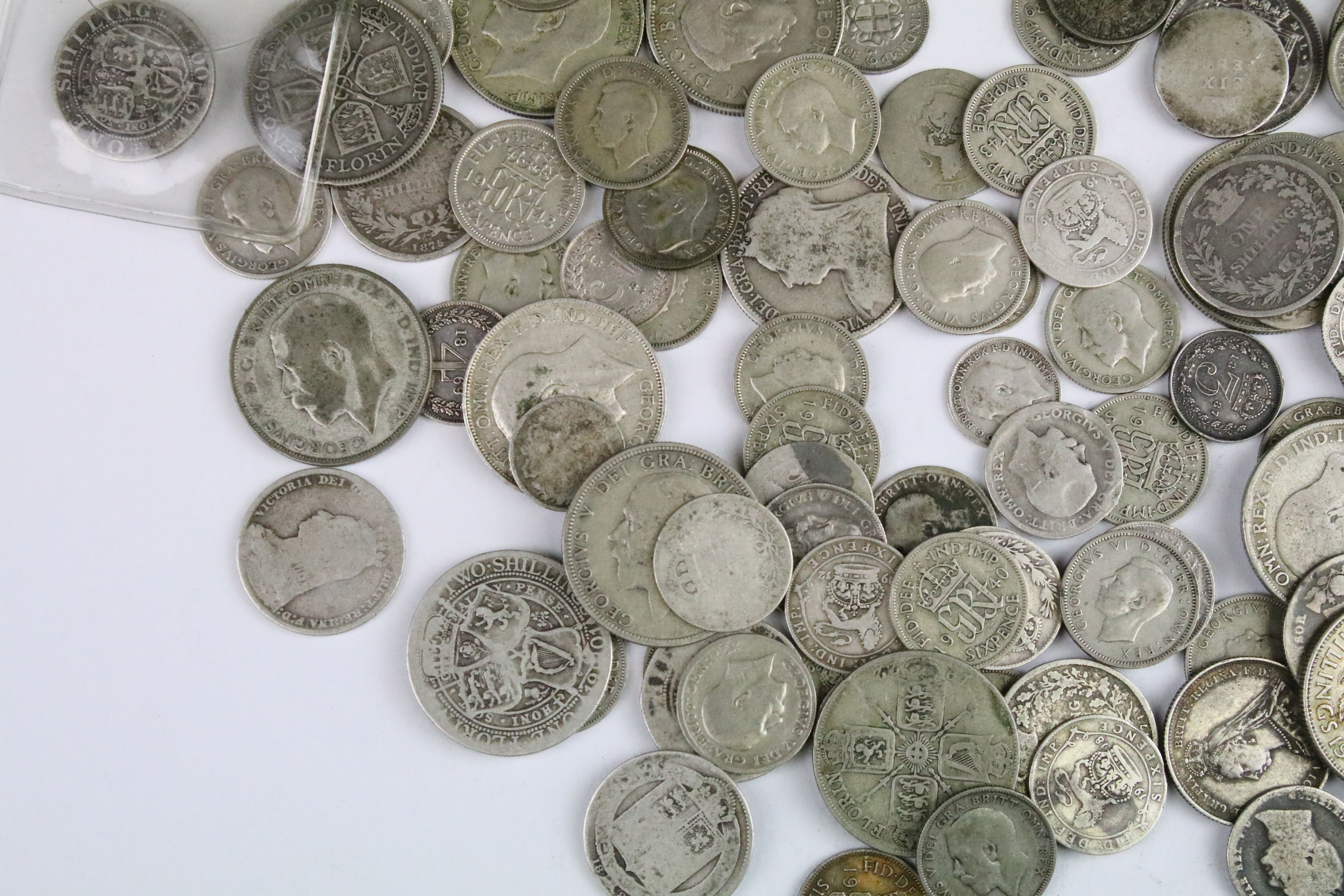 A collection of British pre decimal pre 1947 and pre 1920 silver coins to include a good selection - Image 4 of 8