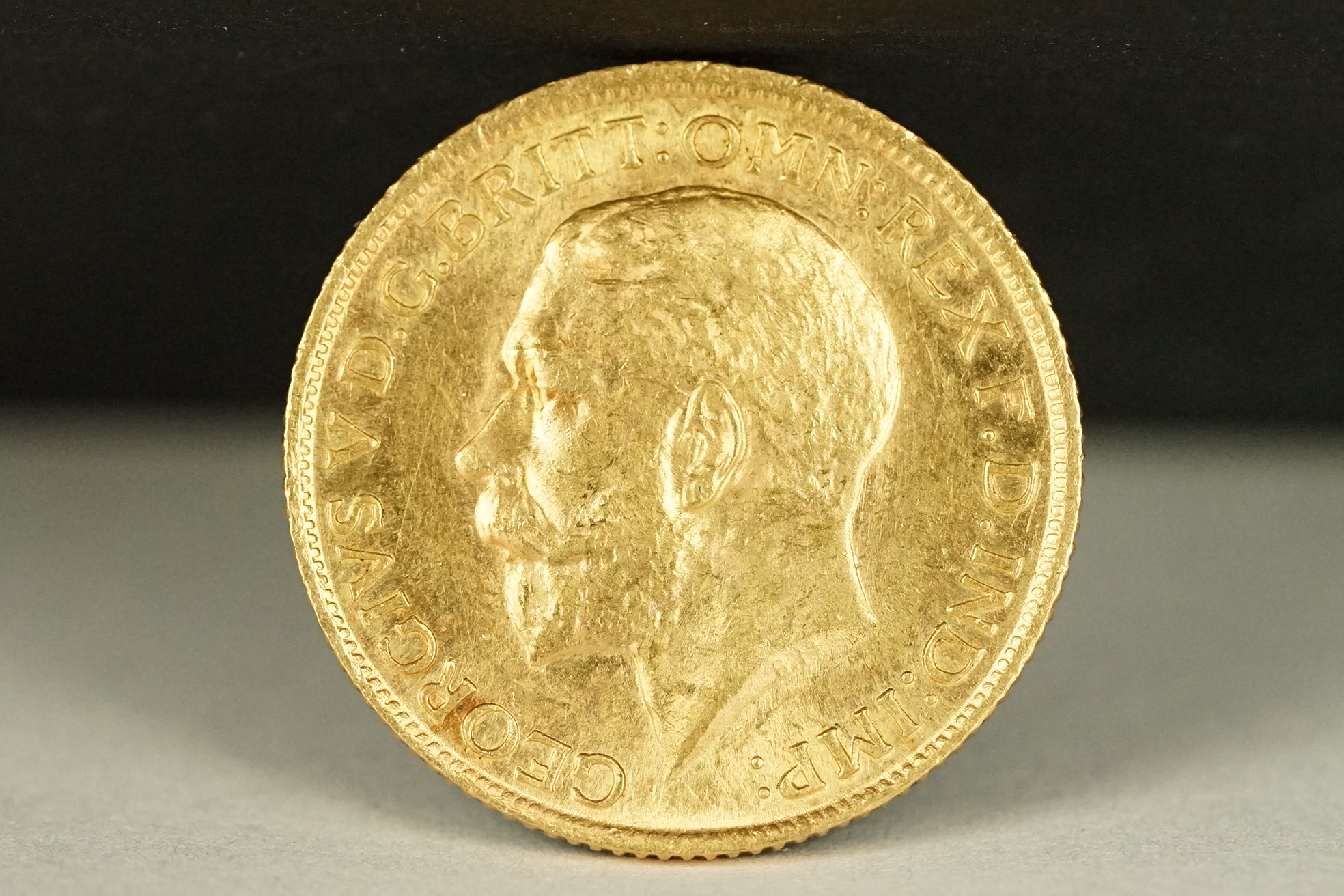 A British King George V 1915 gold full sovereign coin. - Image 2 of 3