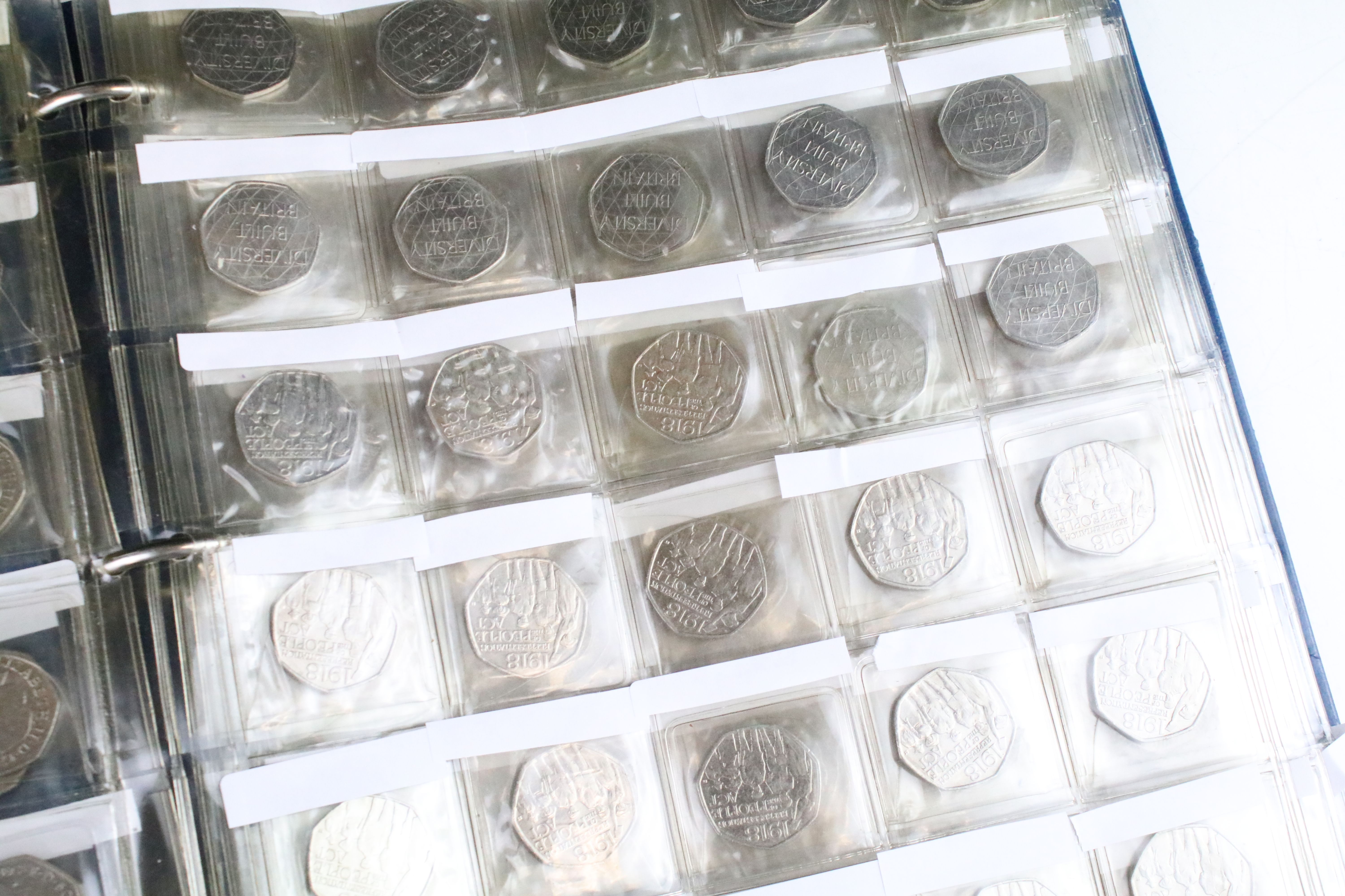 A large collection of British commemorative collectable 50p coins to include Beatrix Potter, - Bild 5 aus 7