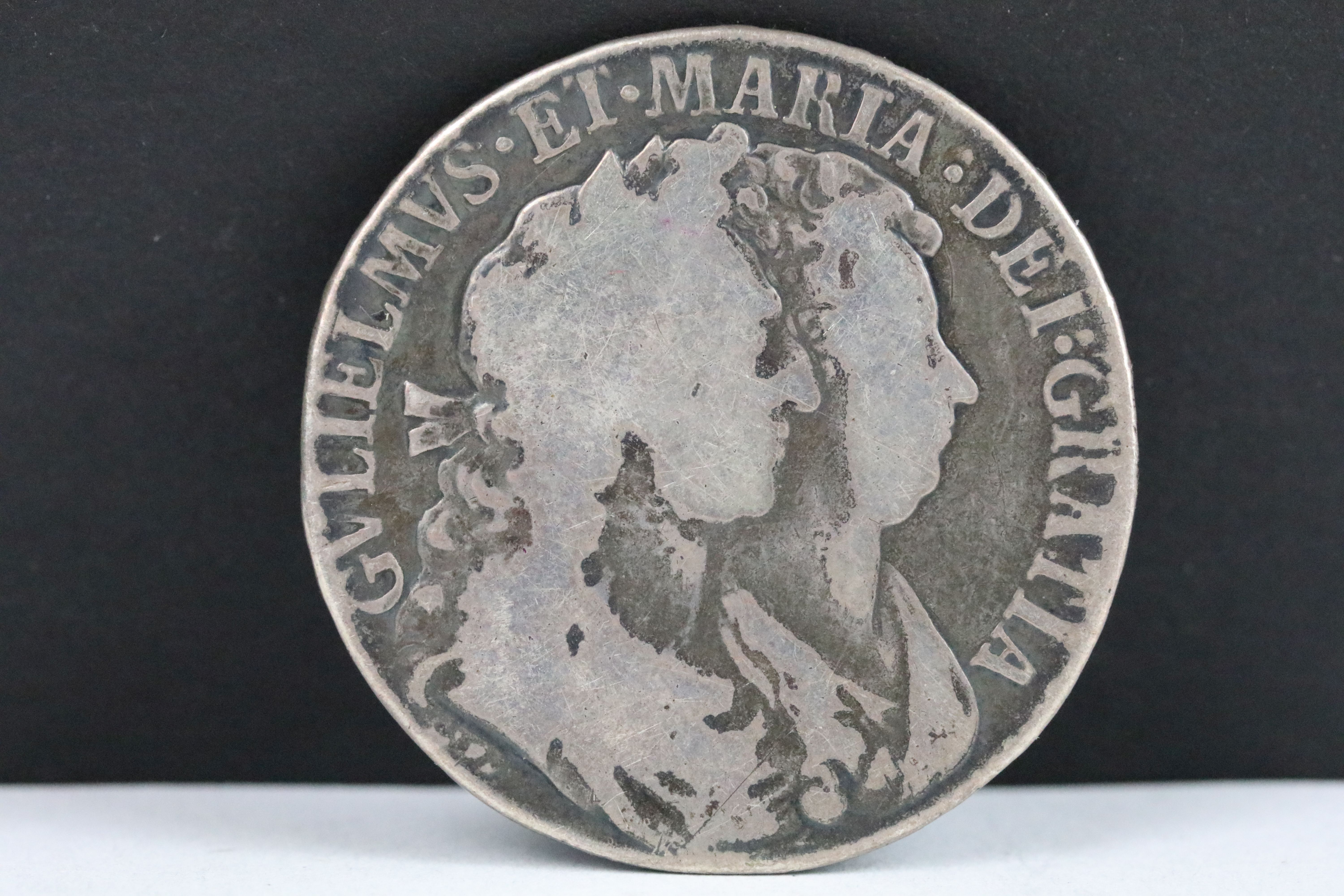 A British William & Mary 1689 silver half crown coin. - Image 2 of 3