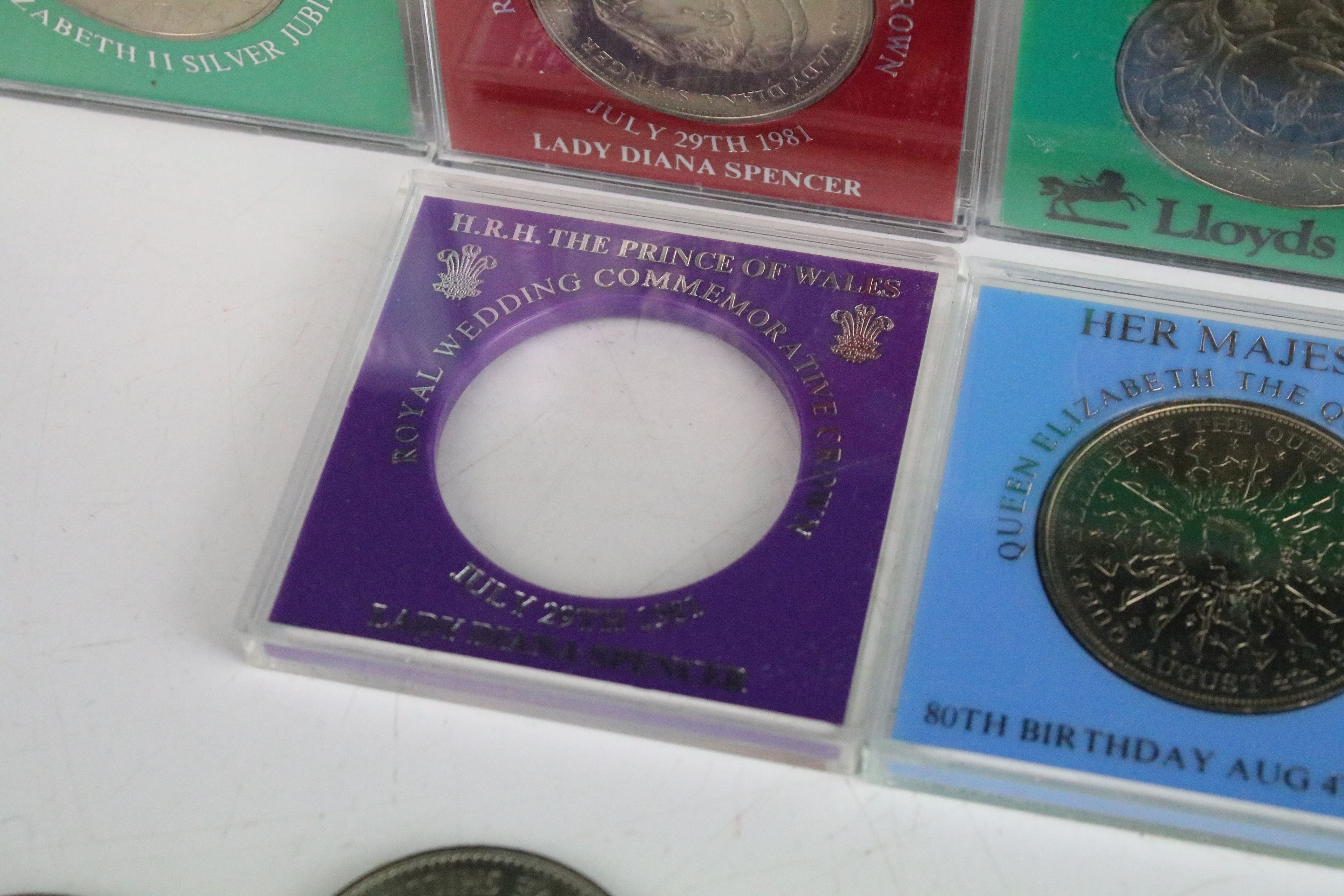 A small collection of British uncirculated commemorative crowns together with a selection of pre - Bild 9 aus 12