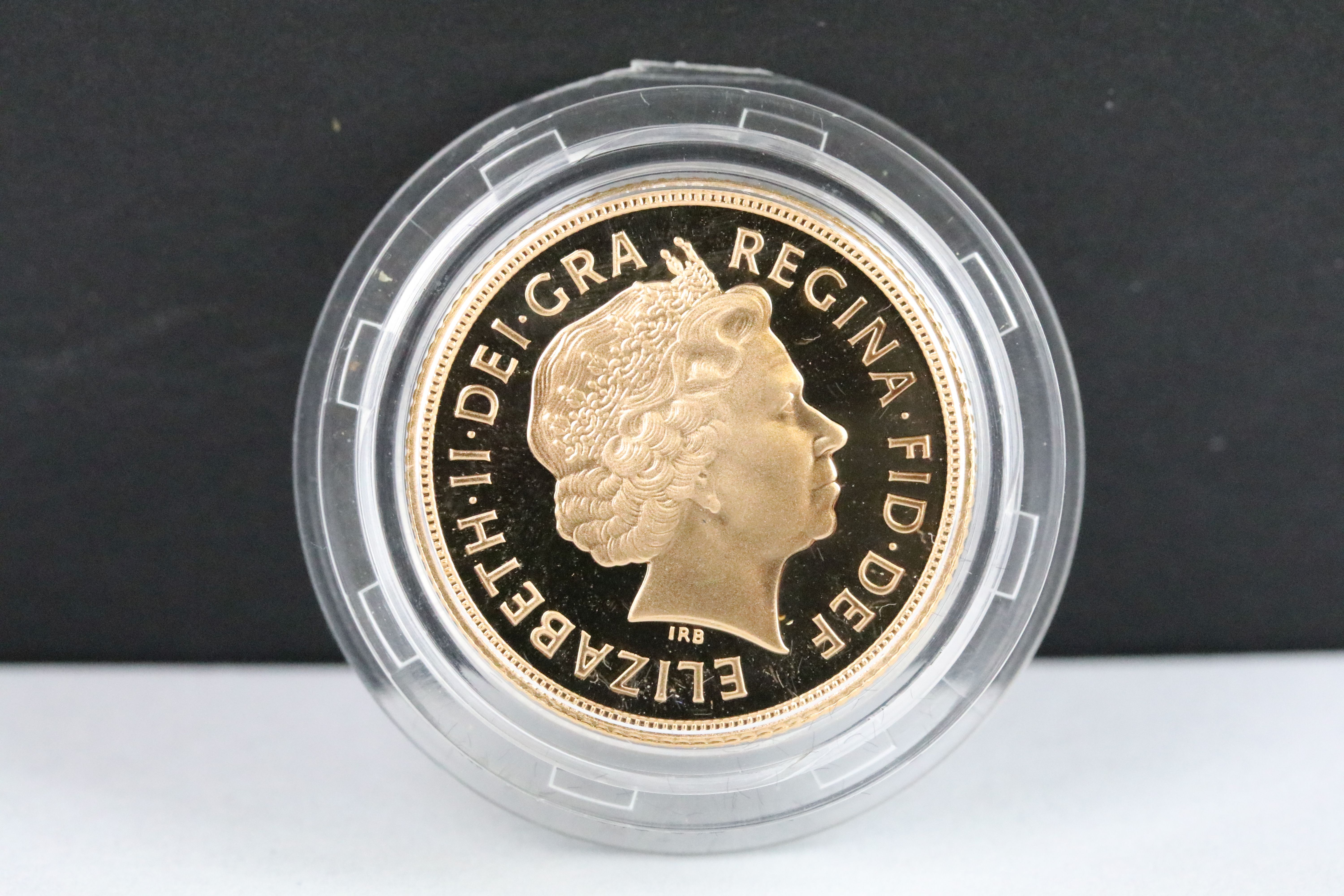 A British Royal Mint Queen Elizabeth II proof 2004 gold full sovereign coin encapsulated within - Bild 3 aus 4