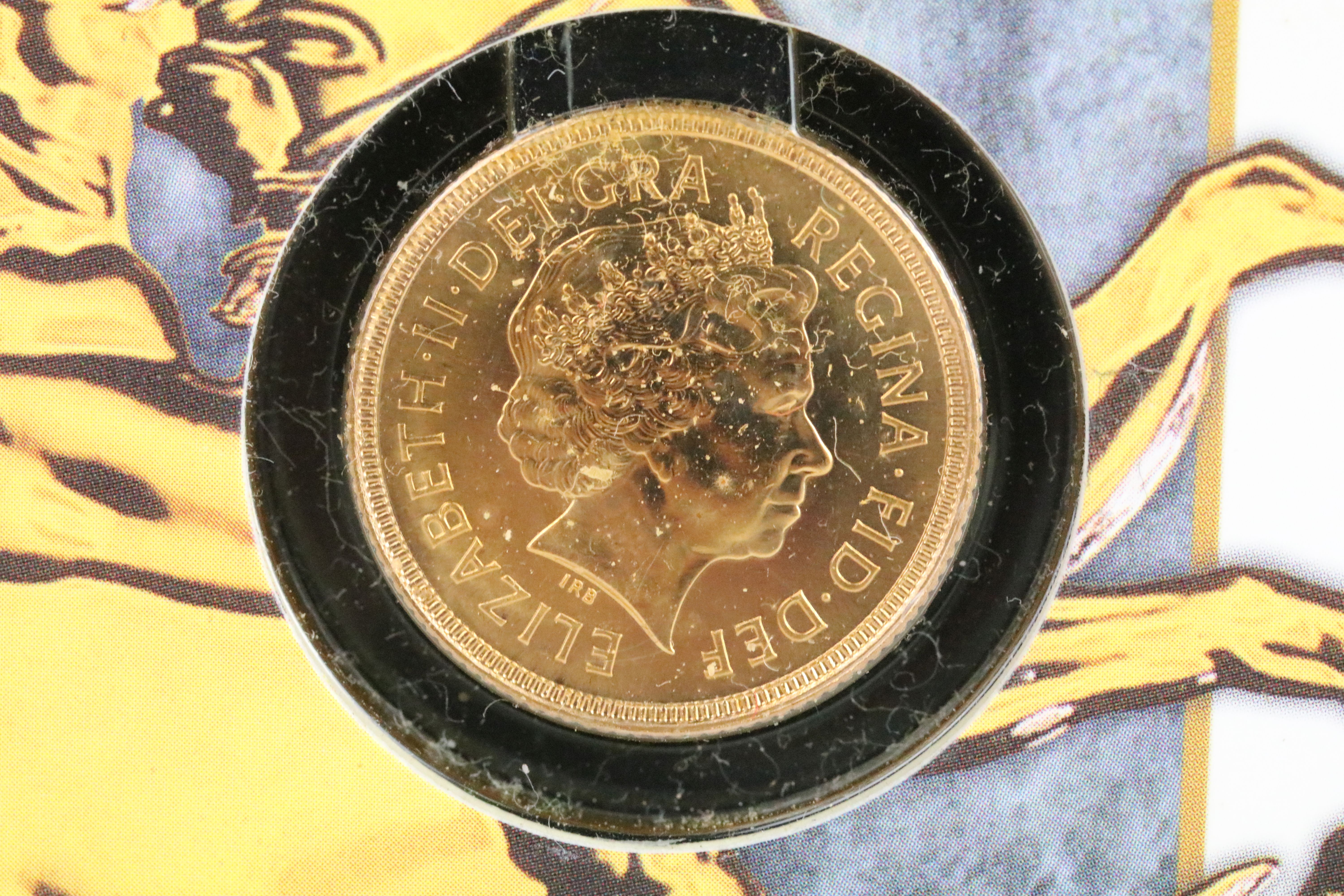 A British Royal Mint Queen Elizabeth II uncirculated 2000 gold full sovereign coin within original - Bild 4 aus 4