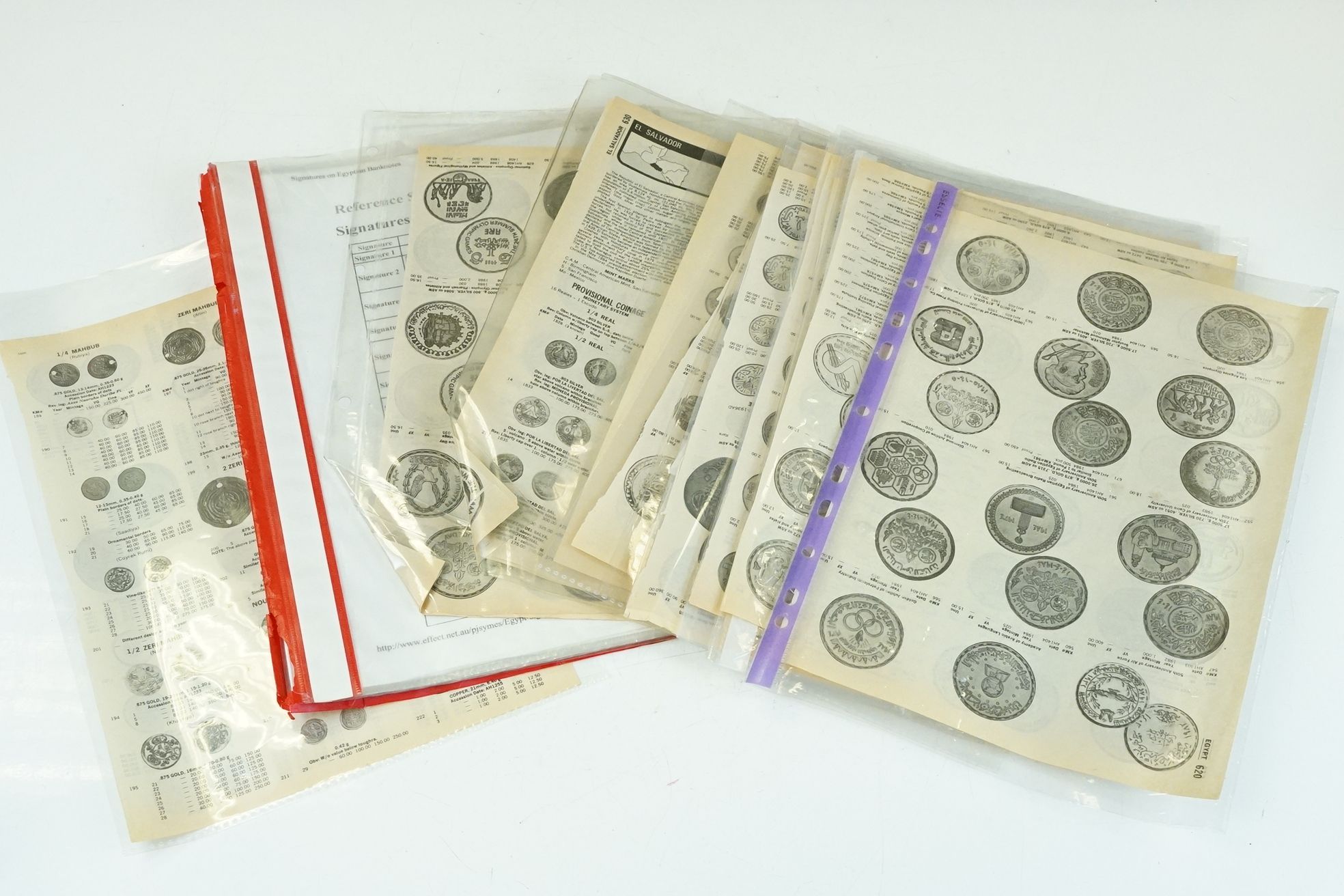 A collection of British and World Coin and Banknote reference books. - Bild 4 aus 8