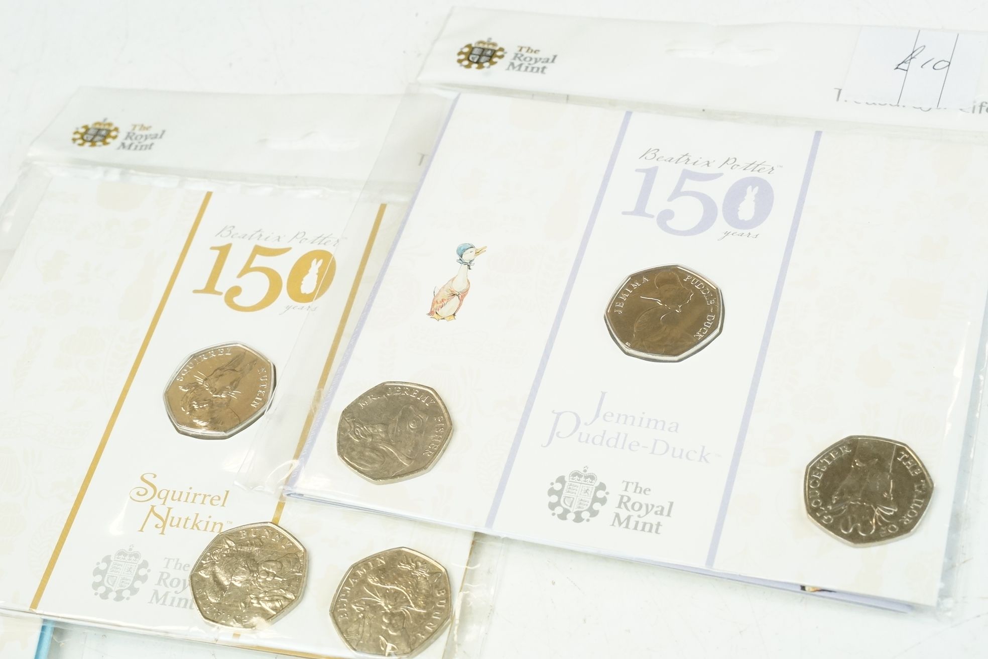 A collection of British coins to include some pre decimal silver and collectable decimal 50p and £ - Image 11 of 12