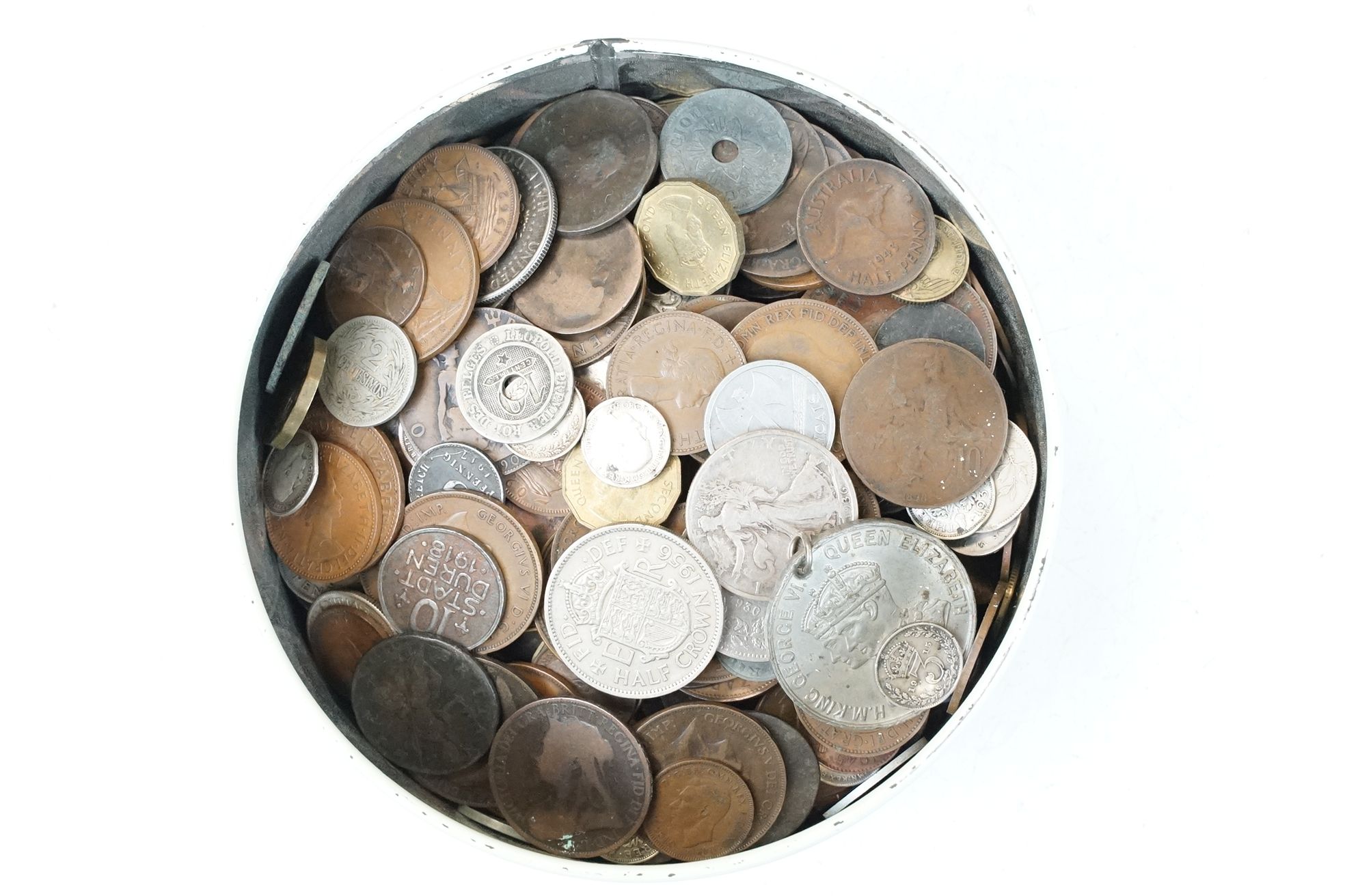 A collection of British pre decimal and world coins to include a selection of silver examples to - Image 7 of 7