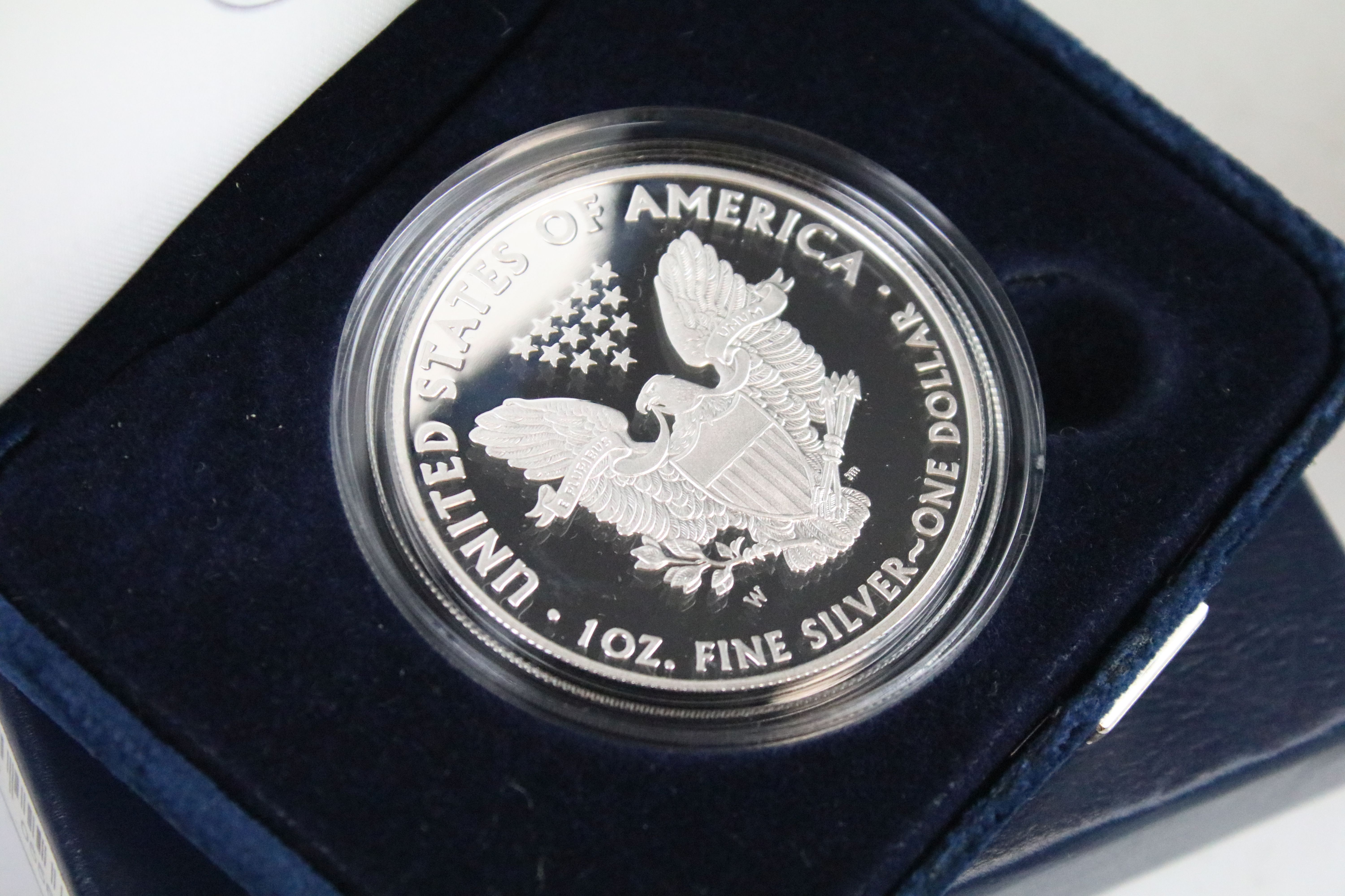A collection of eighteen United States of America fine silver dollar coins to include proof - Image 7 of 7
