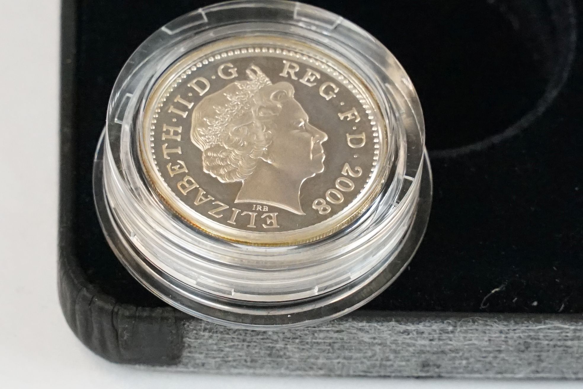 A collection of Three Royal Mint silver proof £1 coins to include 1995, 2001 and 2008 examples. - Image 7 of 10