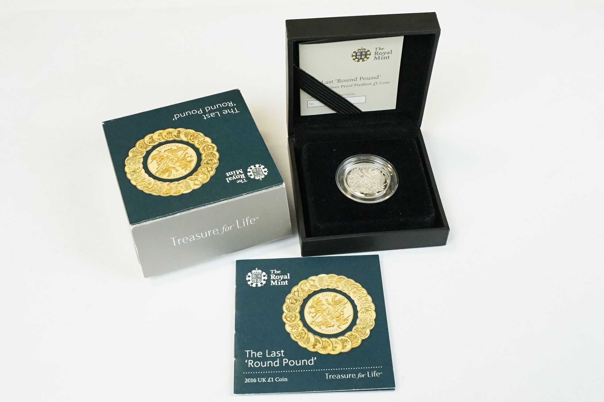 A collection of three Royal Mint silver proof £1 coins to include 2015 and two 2016 examples, all - Image 5 of 10