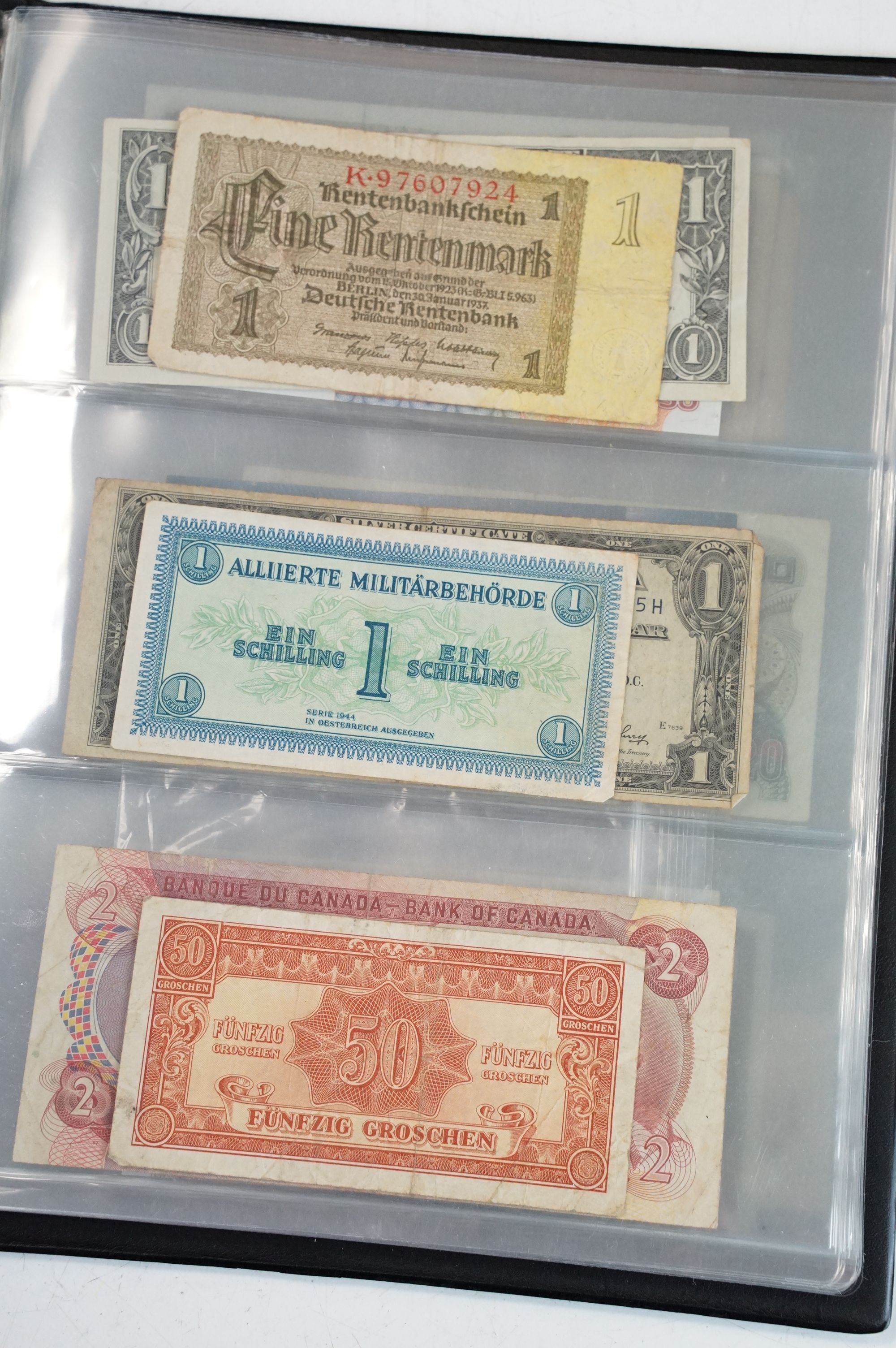 A collection of circulated and uncirculated world banknotes within a collectors folder to include - Bild 4 aus 12