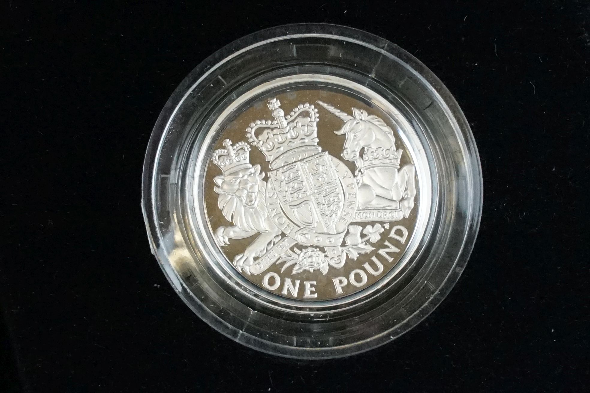 A collection of three Royal Mint silver proof £1 coins to include 2015 and two 2016 examples, all - Image 3 of 10