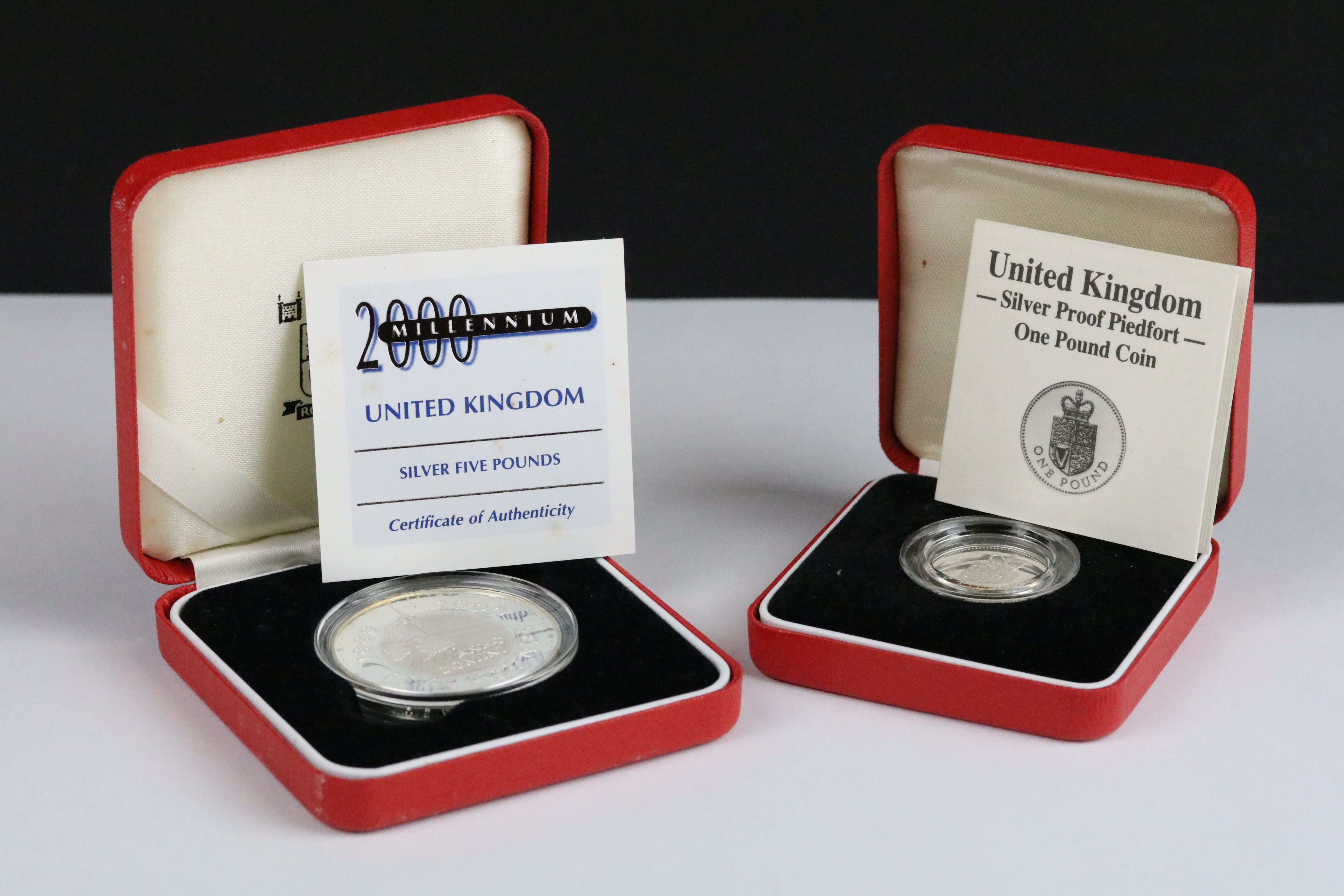 A United Kingdom Royal Mint silver proof Piedfort 1988 £1 coin together with a 2000 silver proof £