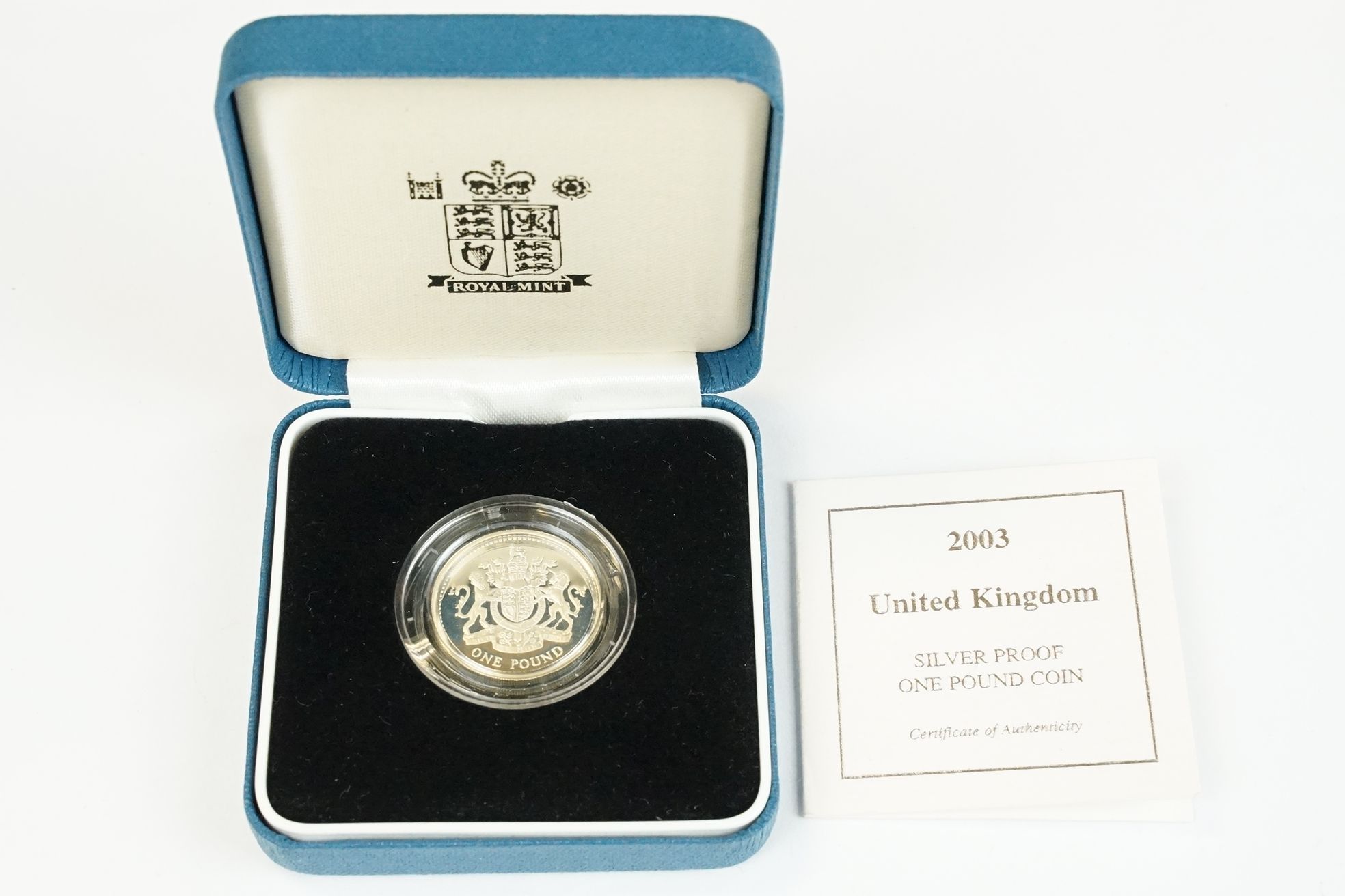 A collection of four Royal Mint silver proof £1 coins to include 2002, 2003, 1989 and 1984 examples, - Bild 5 aus 13