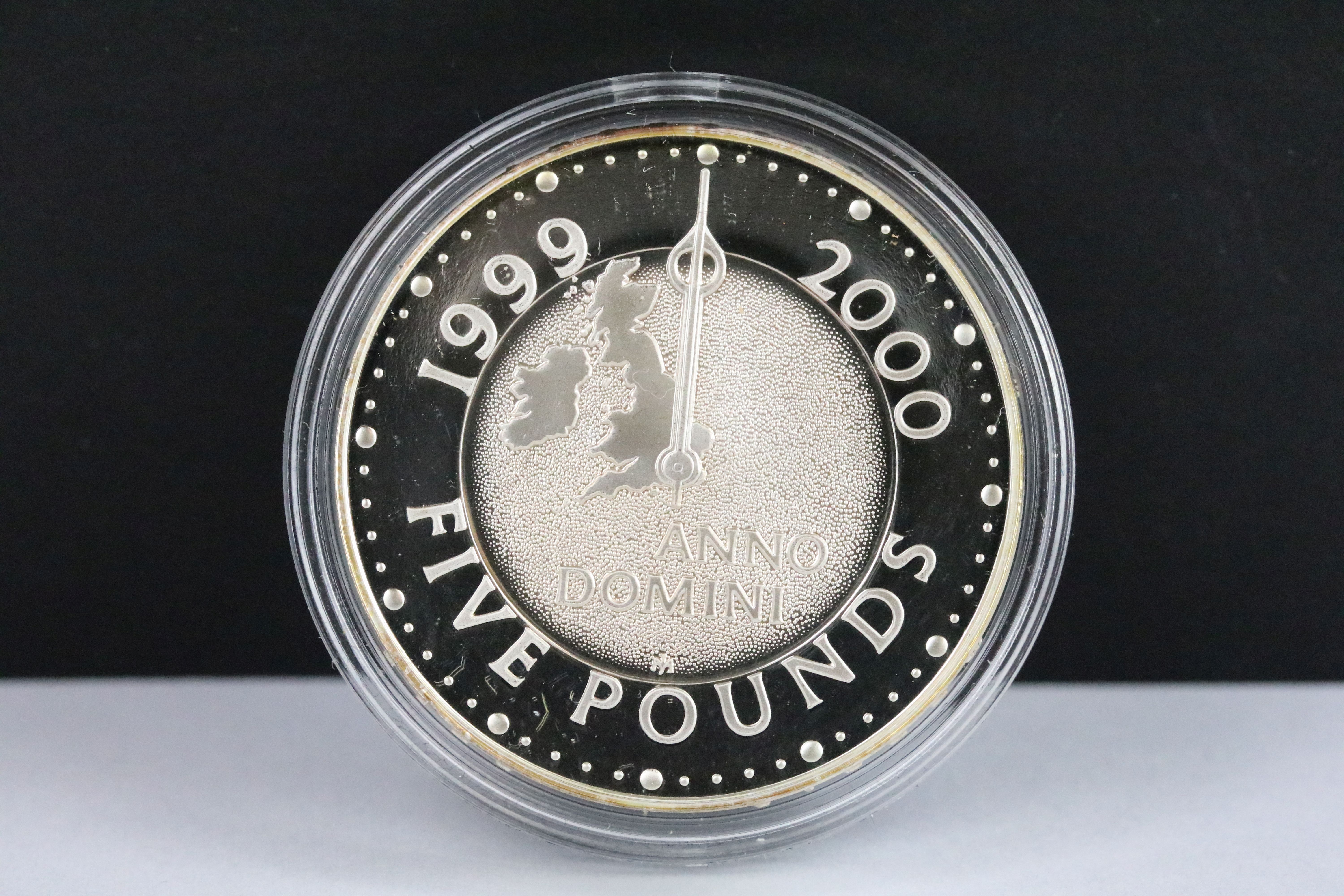 A United Kingdom Royal Mint silver proof Piedfort 1988 £1 coin together with a 2000 silver proof £ - Image 3 of 9