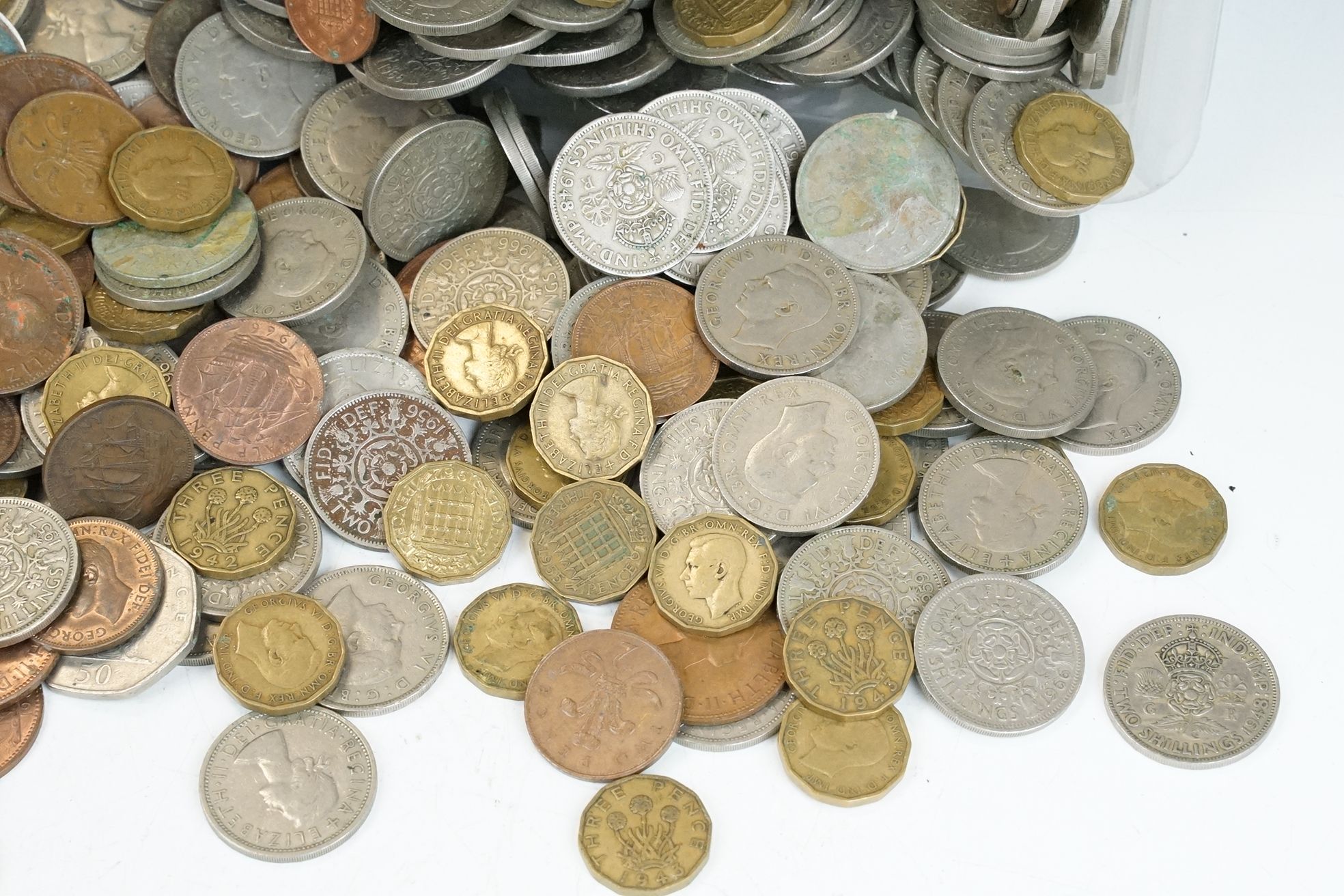 A large collection of British pre decimal coins to include half crowns, florins, sixpences, pennies, - Image 2 of 7