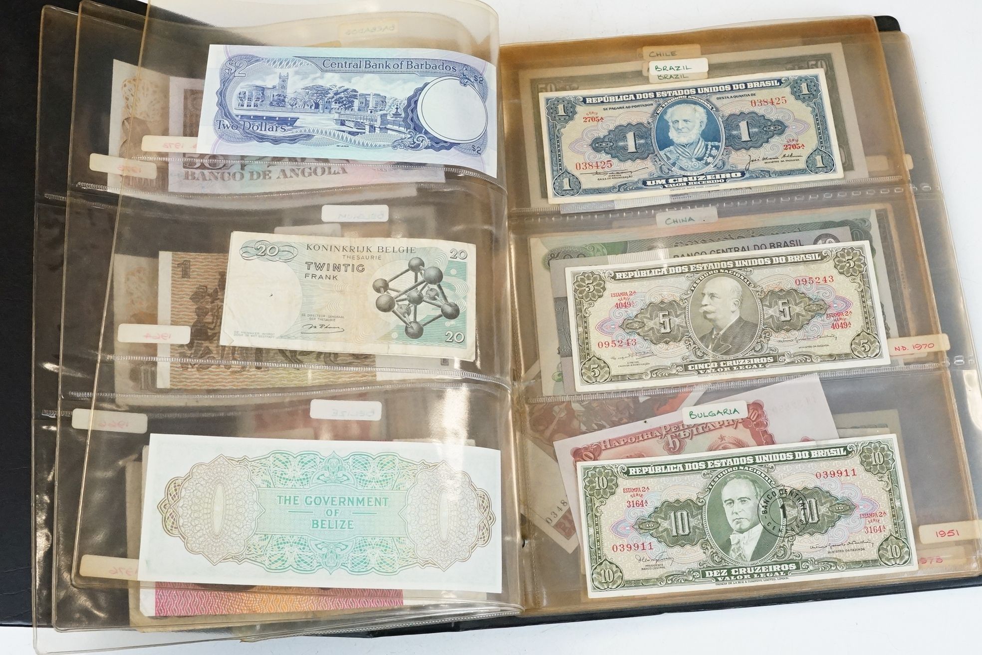 A large collection of British, Commonwealth and World banknotes contained within a collectors folder - Image 5 of 16