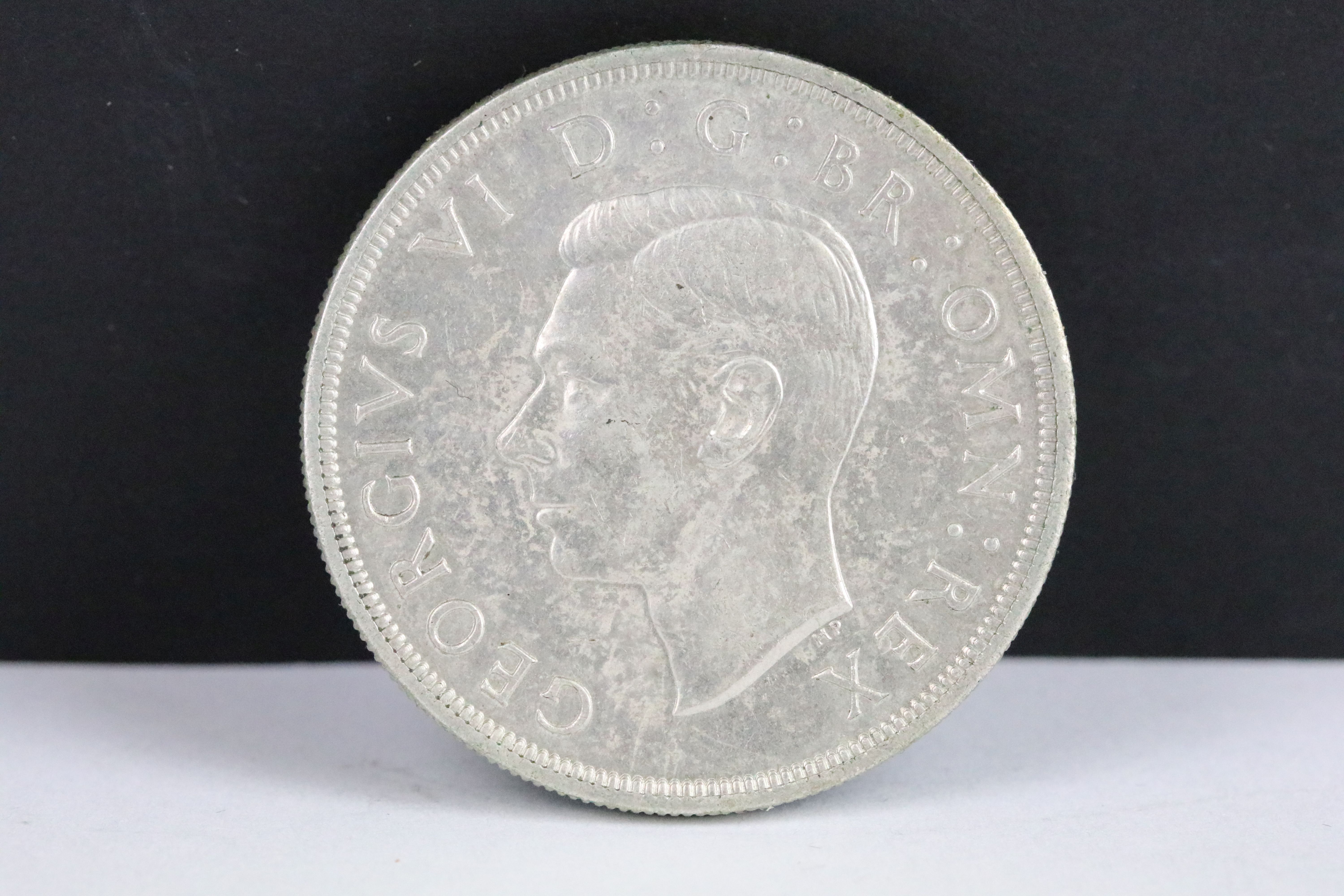 A British King George V 1928 silver Wreath Crown coin. - Bild 6 aus 10