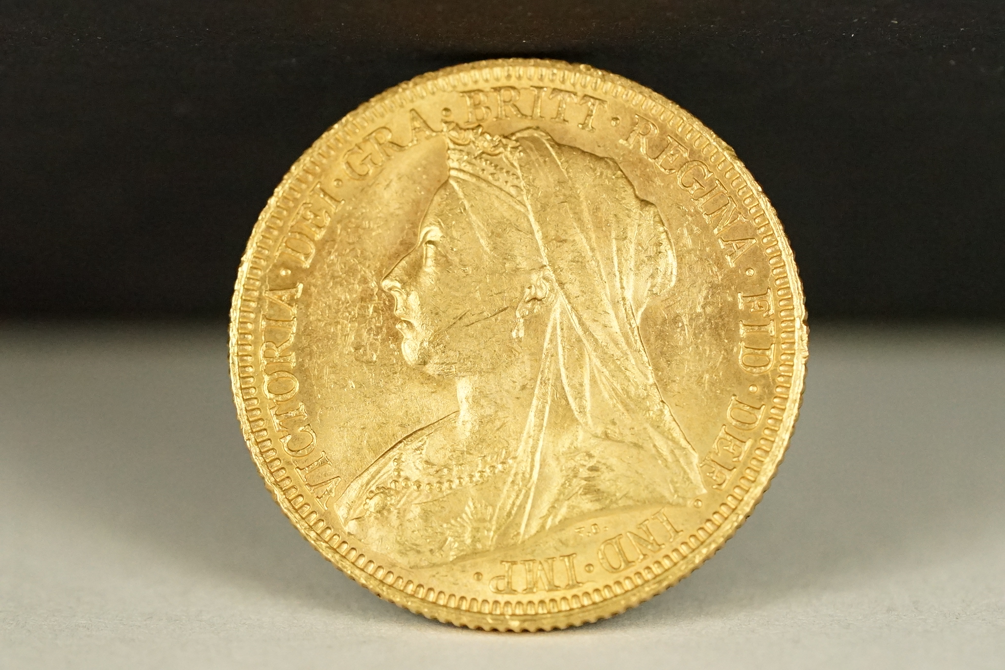 A British Queen Victoria 1894 gold full sovereign coin. - Bild 2 aus 3