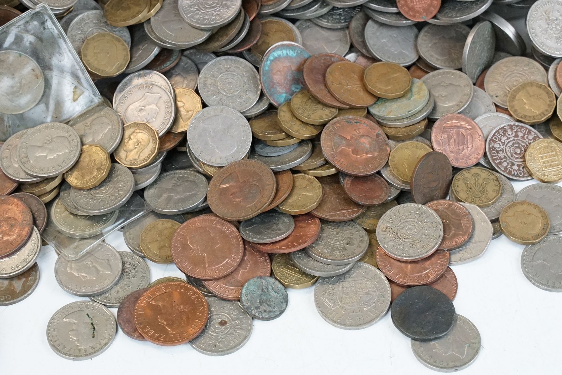A large collection of British pre decimal coins to include half crowns, florins, sixpences, pennies, - Image 3 of 7