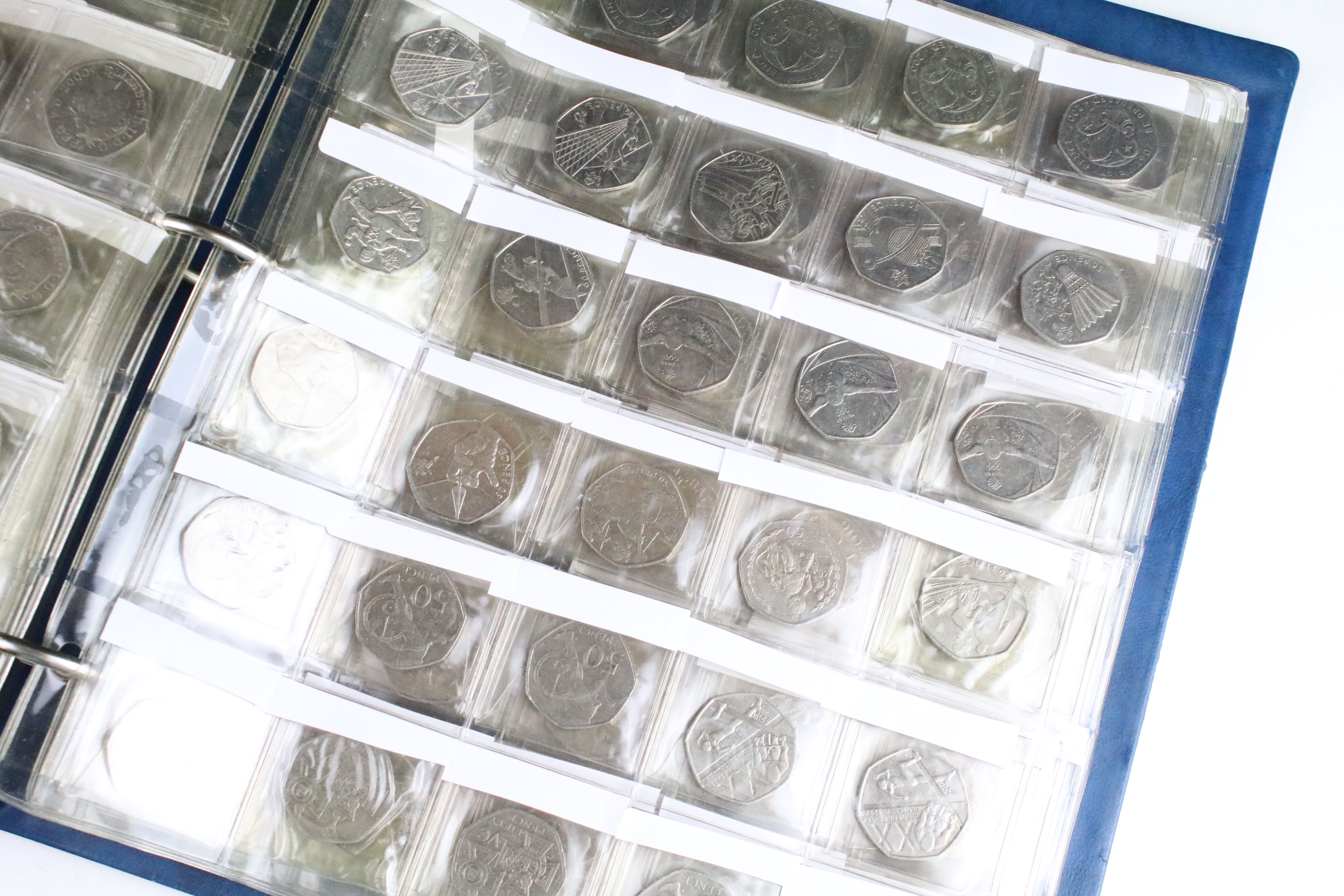 A large collection of British commemorative collectable 50p coins to include Beatrix Potter, - Bild 6 aus 7