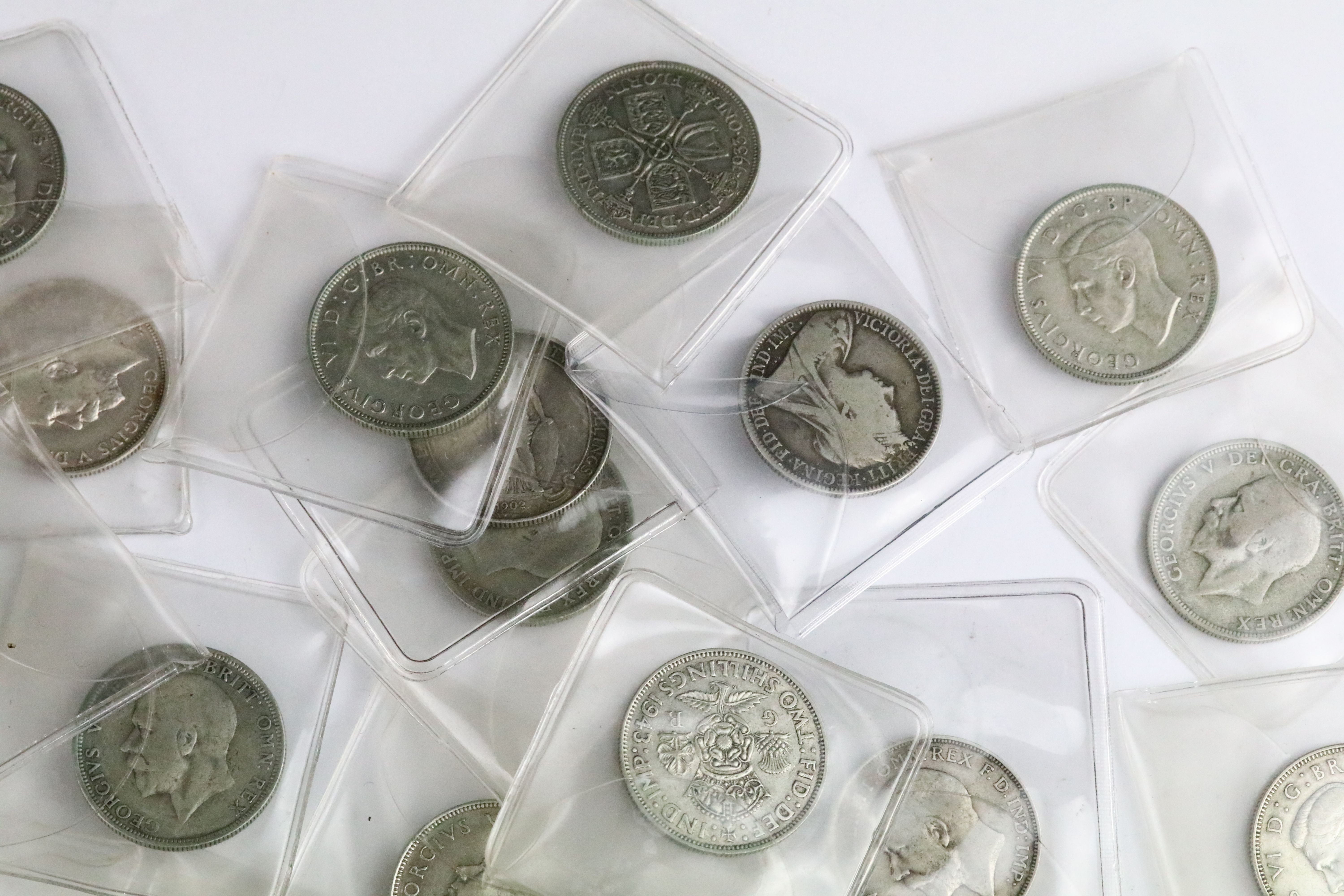 A collection of approx forty British pre decimal pre 1920 and pre 1947 silver florins to include - Image 7 of 8