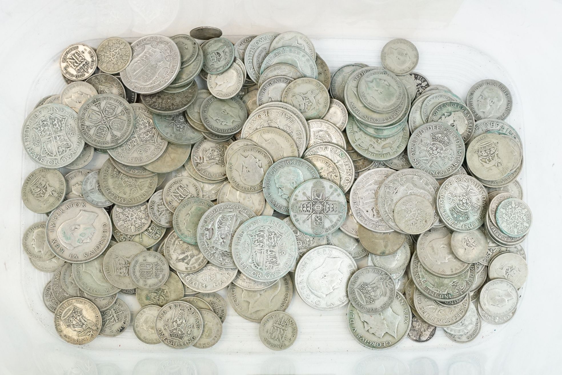 A collection of British pre decimal circulated silver coins to include pre 1947 and pre 1920 - Bild 4 aus 4