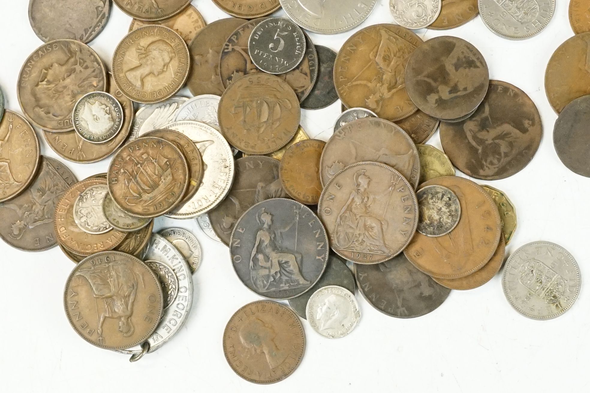 A collection of British pre decimal and world coins to include a selection of silver examples to - Image 4 of 7