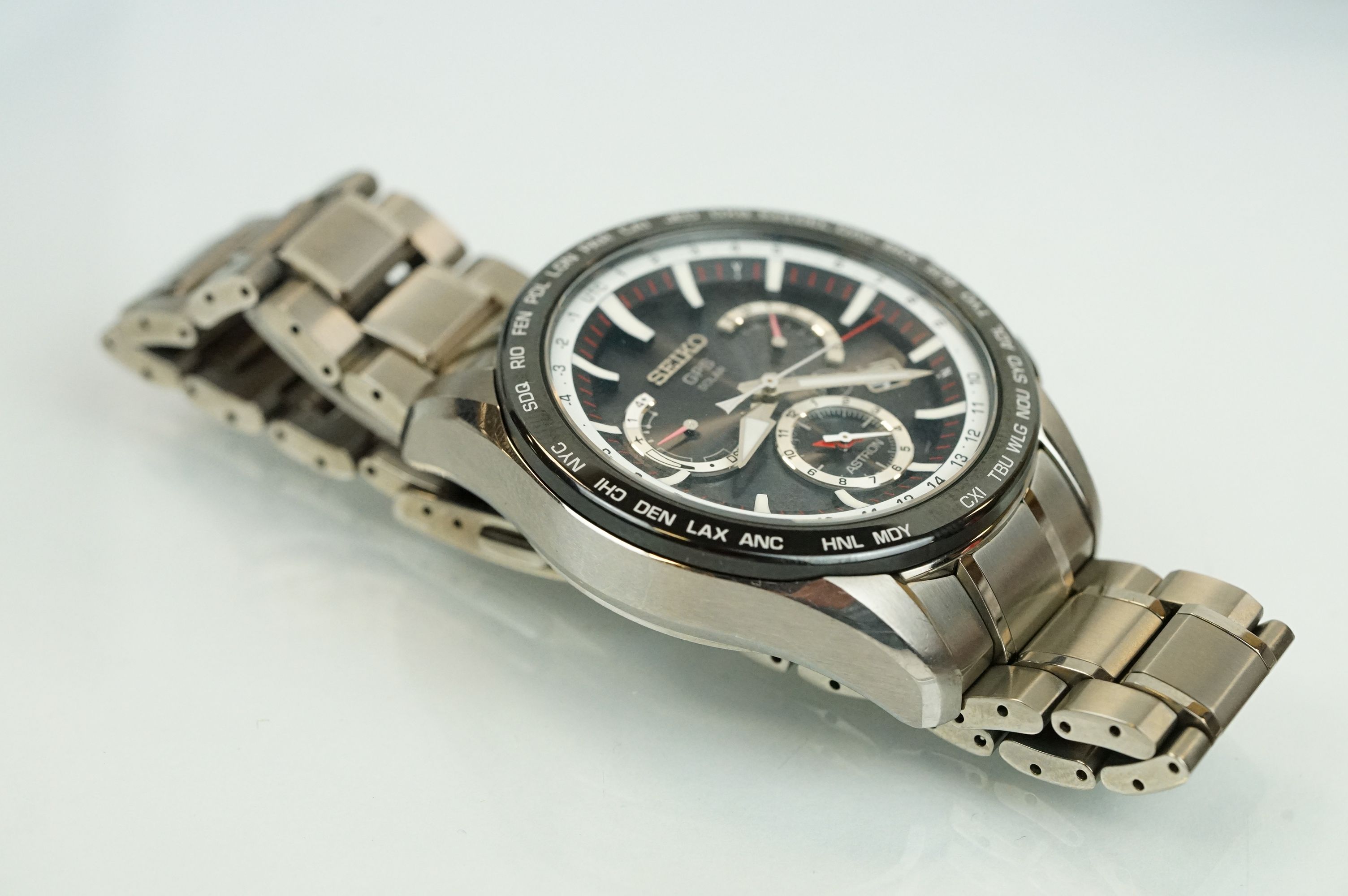 A SEIKO ASTRON 8X53-0AD0-2 Solar GPS Mens Watch, steel cased with original bracelet strap, four - Image 4 of 10