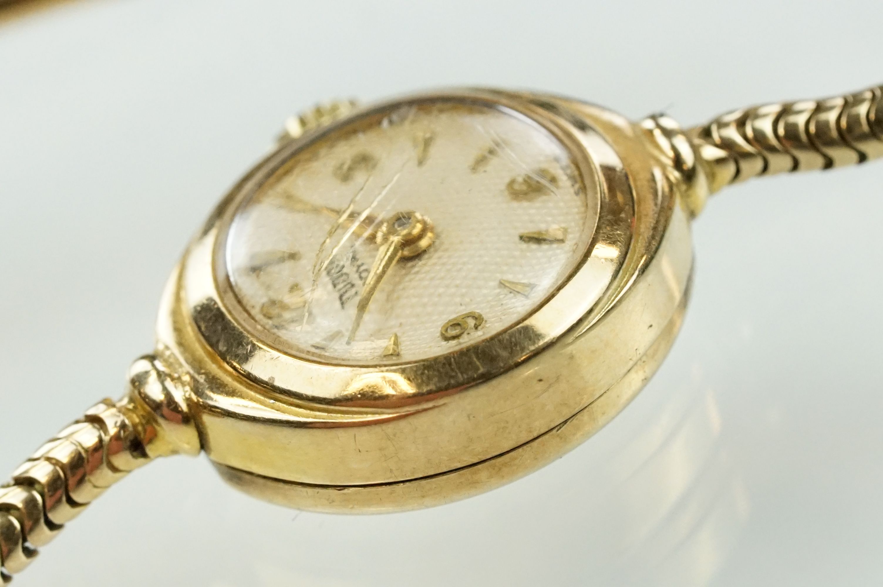 9ct Tudor Royal wrist watch having a round face with baton markers to the chapter ring on a snake - Bild 5 aus 10