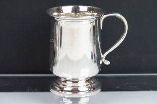 Walker and Hall silver hallmarked christening cup of baluster form having a stepped foot and