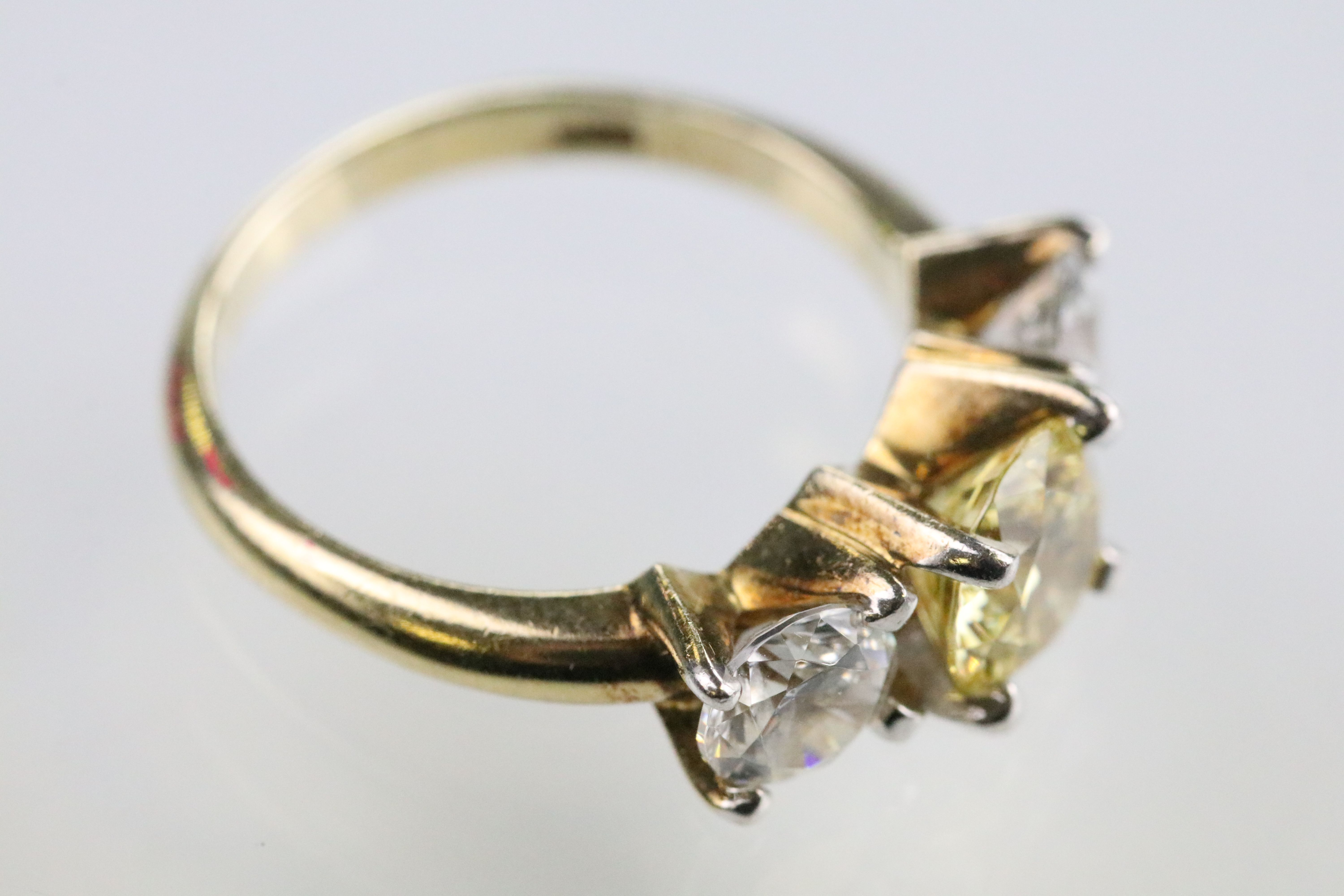 Three stone dress ring being set with a yellow stone to centre flanked by two white stones in a - Image 3 of 5