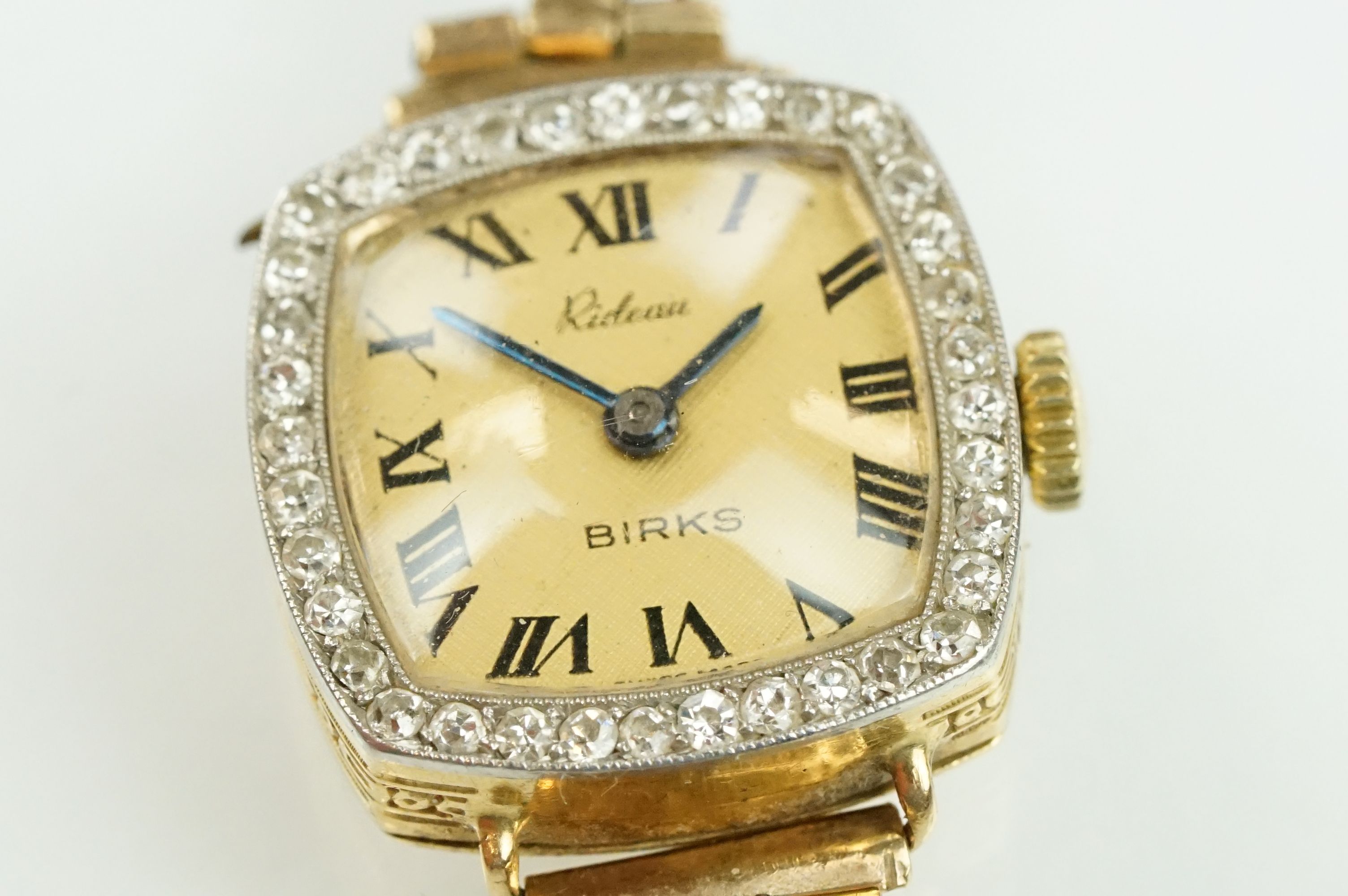 Mid Century vintage 18ct gold and diamond Rideau ladies wrist watch. The watch having a square - Bild 8 aus 11
