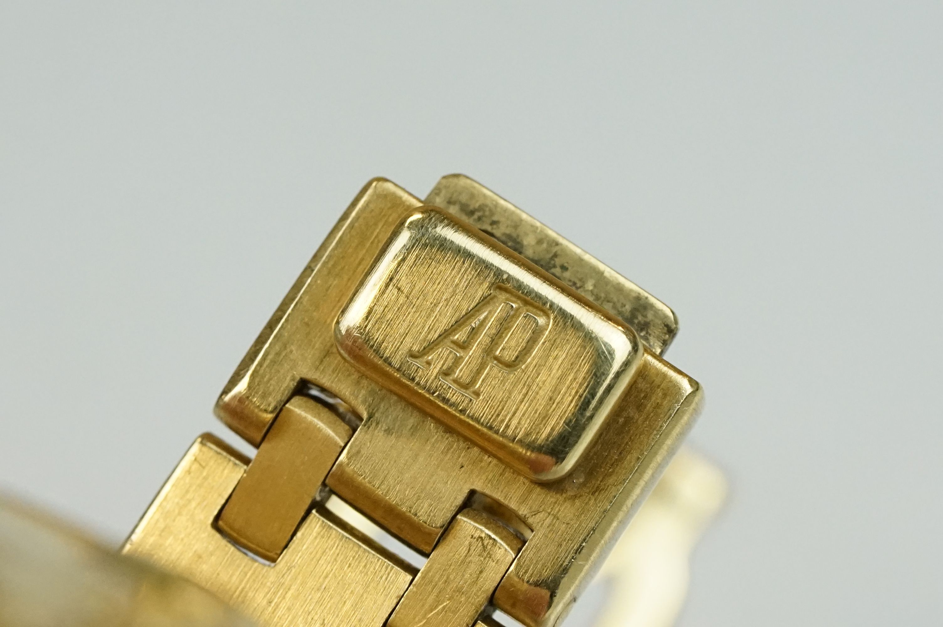 Audemars Piguet 18K gold quartz bracelet watch, fully hallmarked 18ct gold bracelet - Image 12 of 17