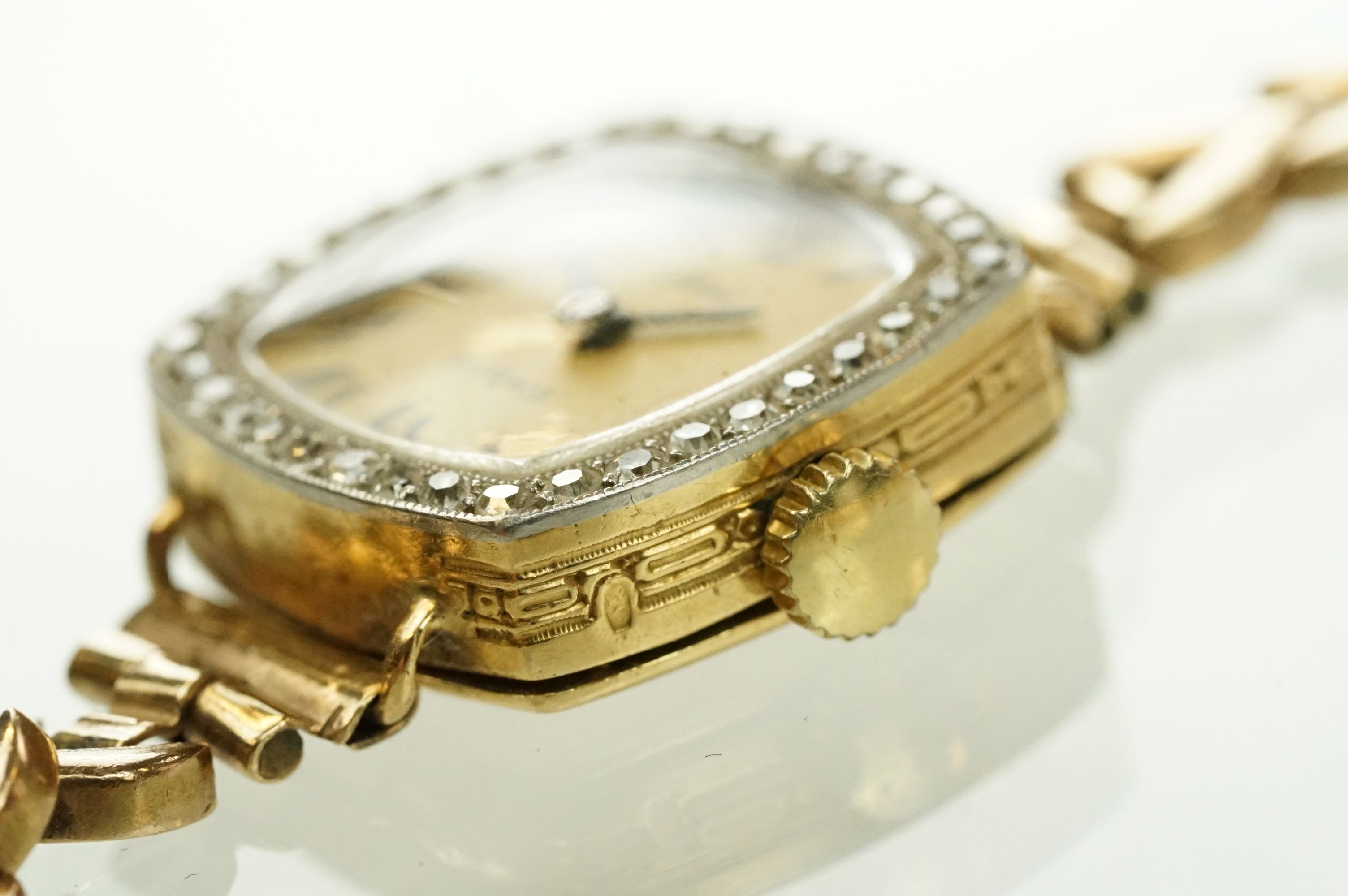 Mid Century vintage 18ct gold and diamond Rideau ladies wrist watch. The watch having a square - Bild 3 aus 11