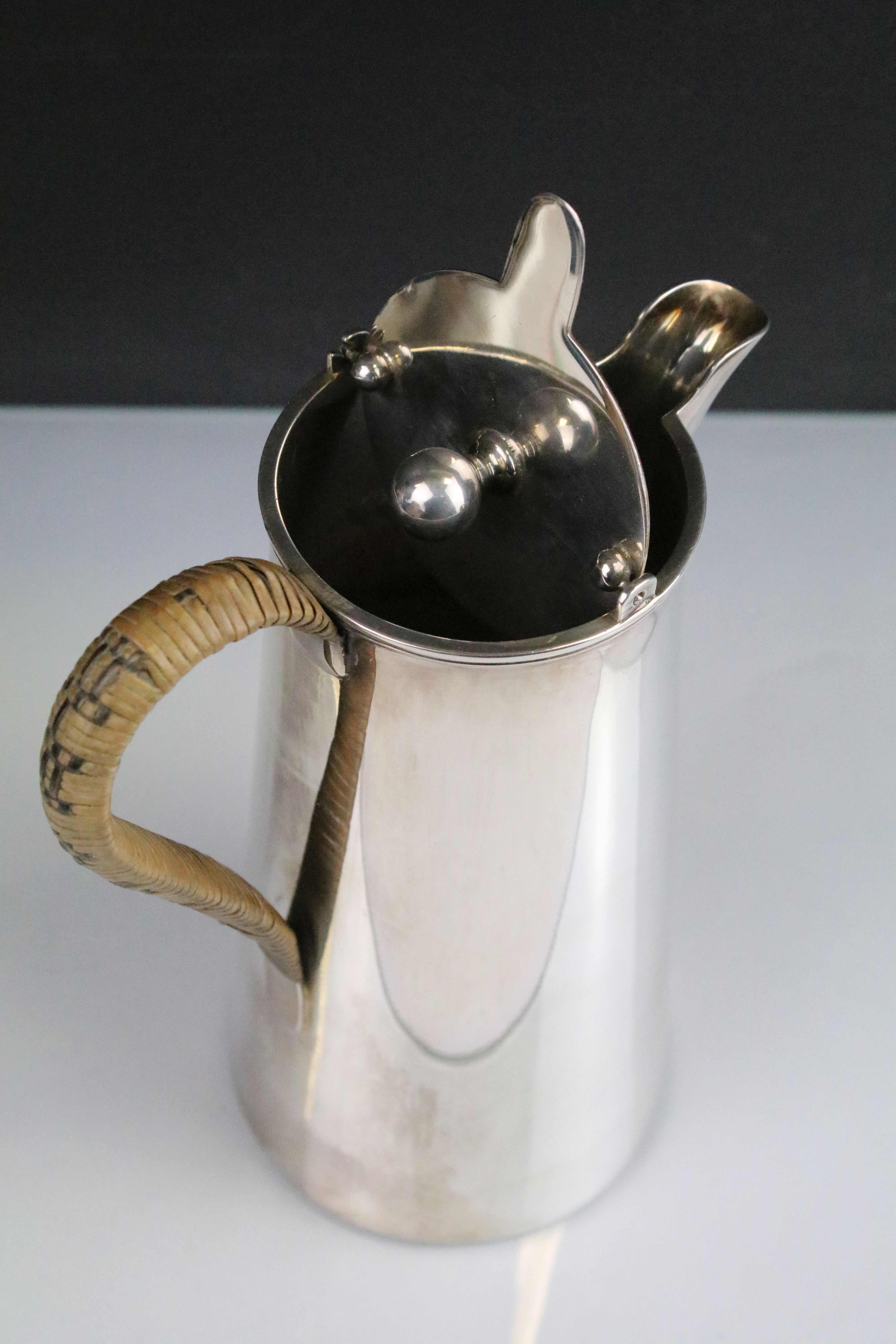 Early 20th Century silver hallmarked coffee pot having moulded rim with wicker handle (hallmarked - Bild 3 aus 7